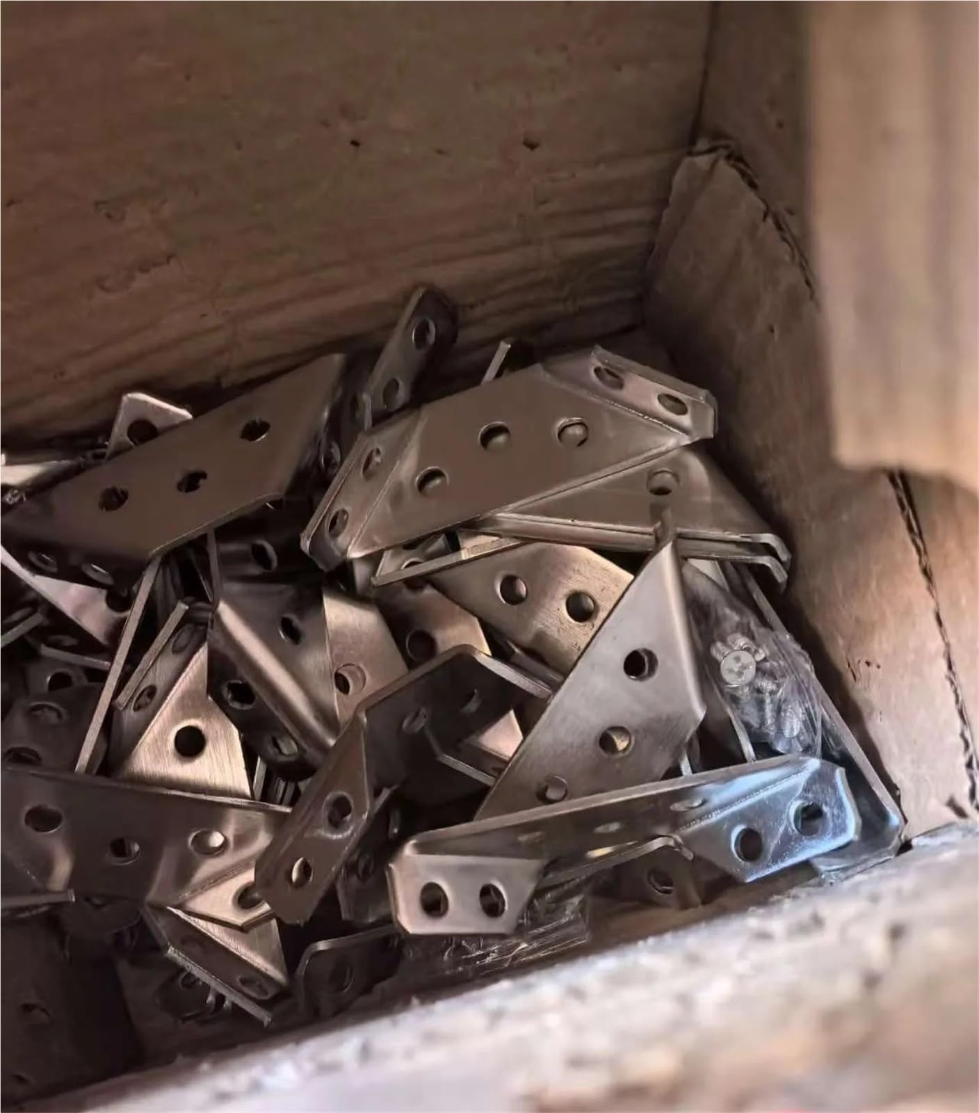 Angolari Staffa triangolare trapezoidale da 1-60 pezzi