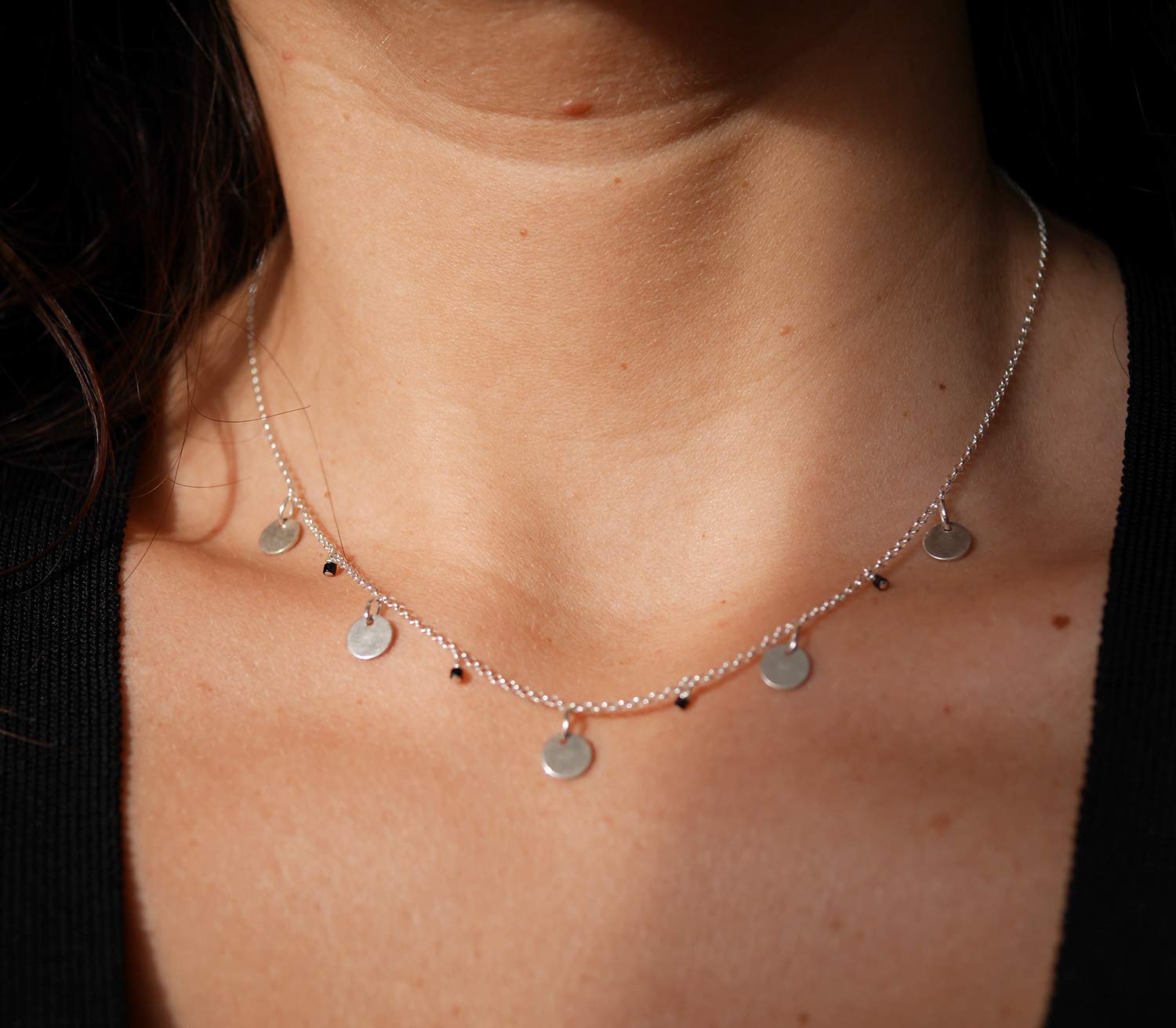 Collier cinq médailles - collier argent massif 925 - cercles argent massif - bohème-chic - boho - collier disques -perles noir