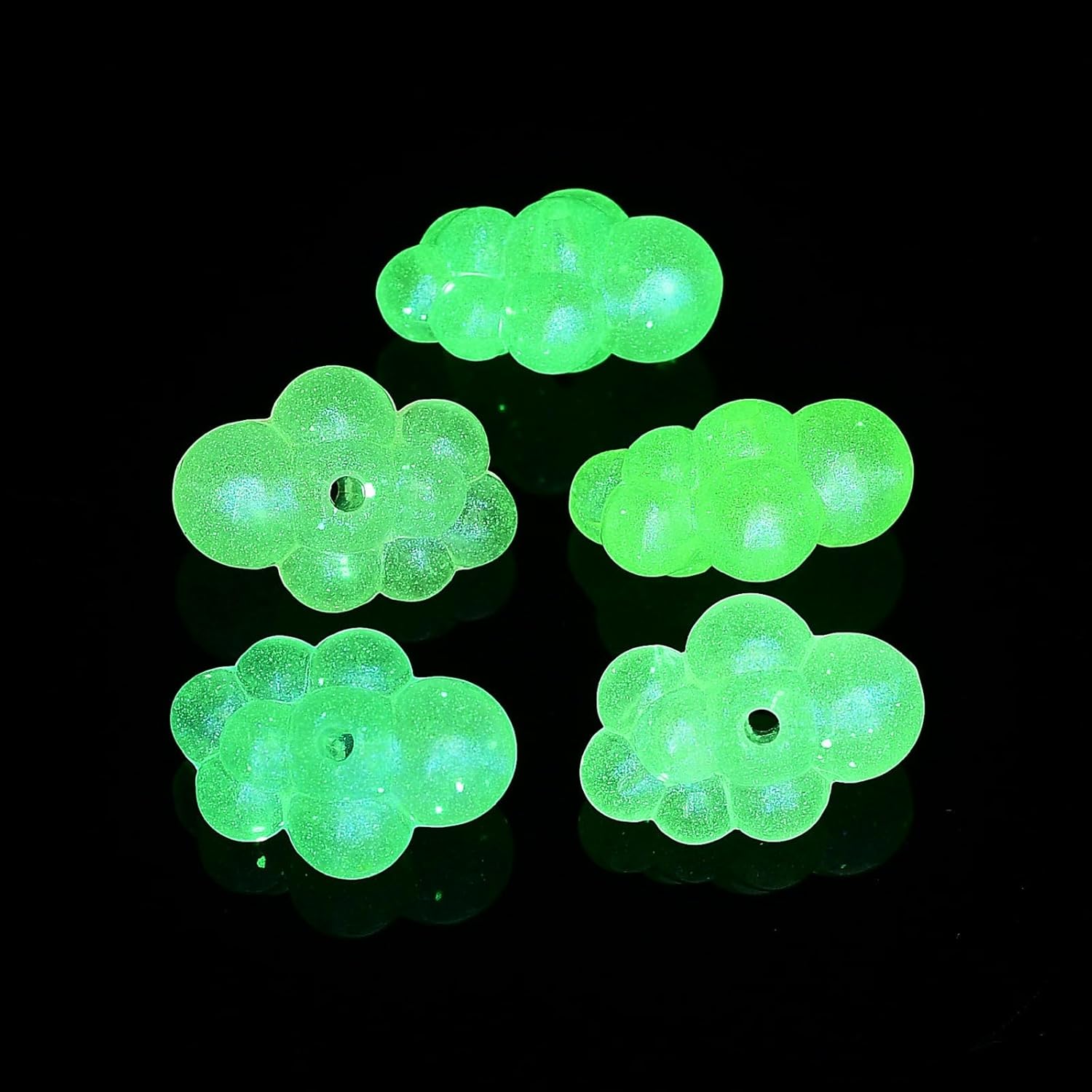 LiQunSweet 200 Pcs Mixed Colors Transparent Cloud Acrylic Loose Beads Luminous Plastic Weather Spacer Beads Glow in The Dark for DIY Jewelry Craft Keychain