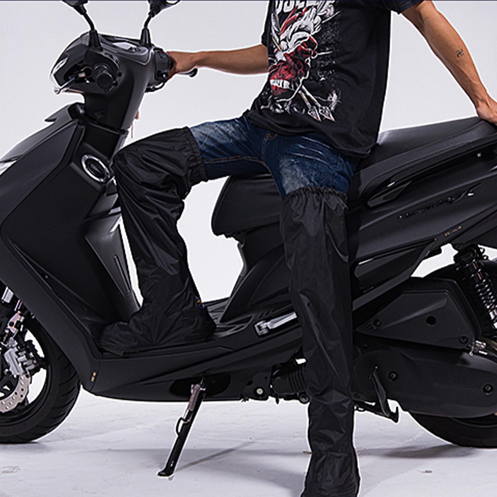 OhMill Pantalon Imperméable Jambes Imperméable pour Cyclisme Imperméable pour Jambes et Pieds Protège-Jambes Étanches Ajustable Pratique pour Moto Vélo VTT