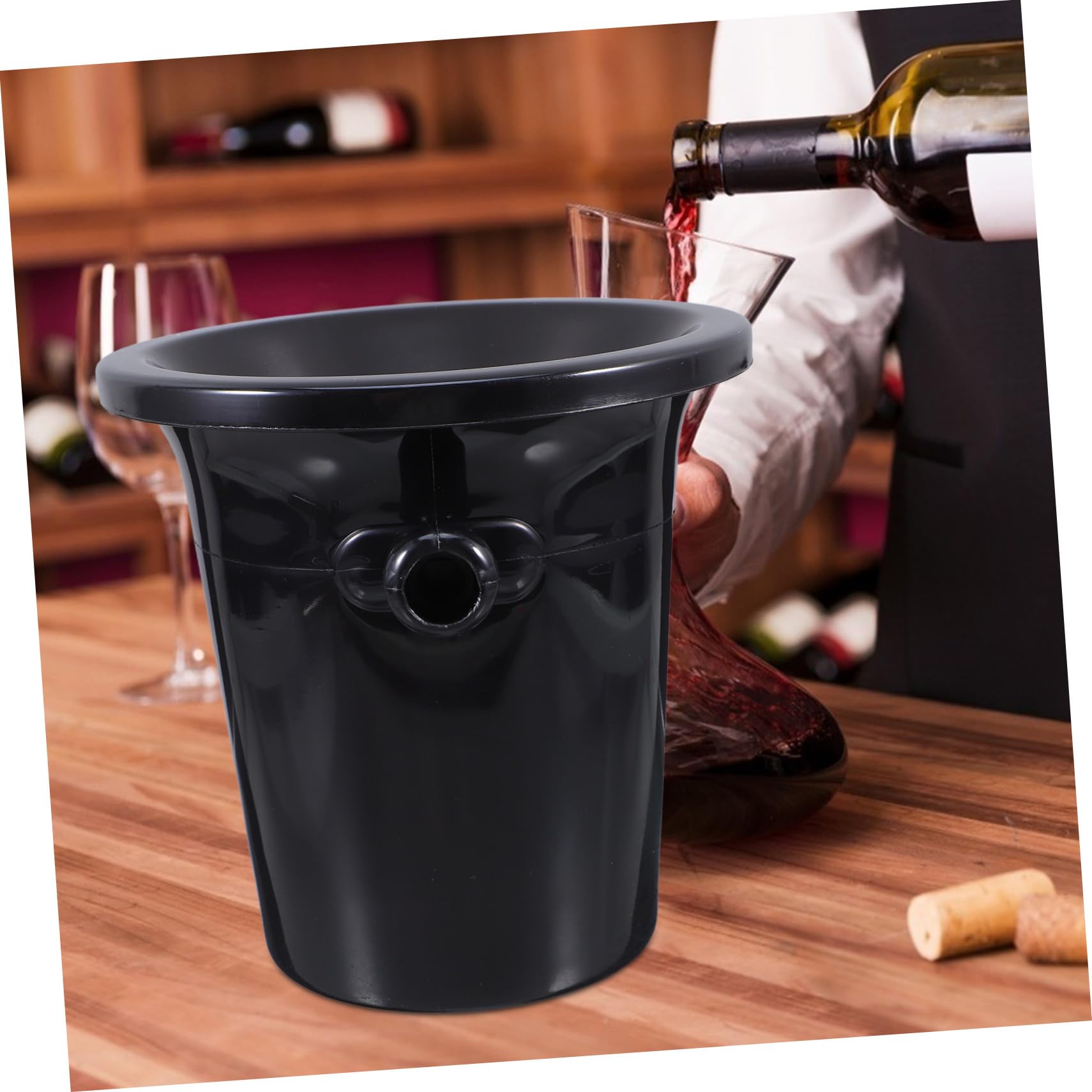 Diseño Occidental Redondo de Plástico para Cata de Vino Negras 4 Escupideras Doble Asa Que Previene Salpicaduras y Guía el Vino Eficientemente