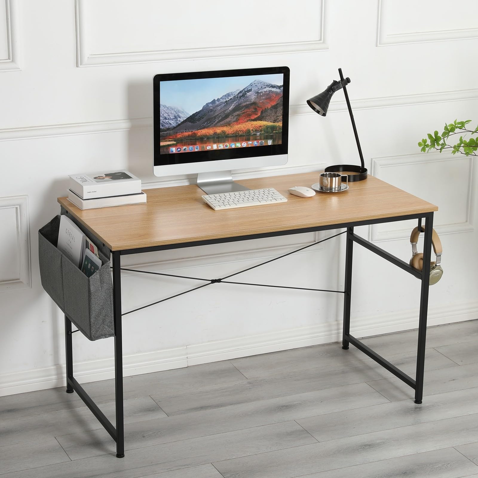 Mayitaです。デスク Amazon Brand - Umi Engineered Wood Desk Table for Office Work
