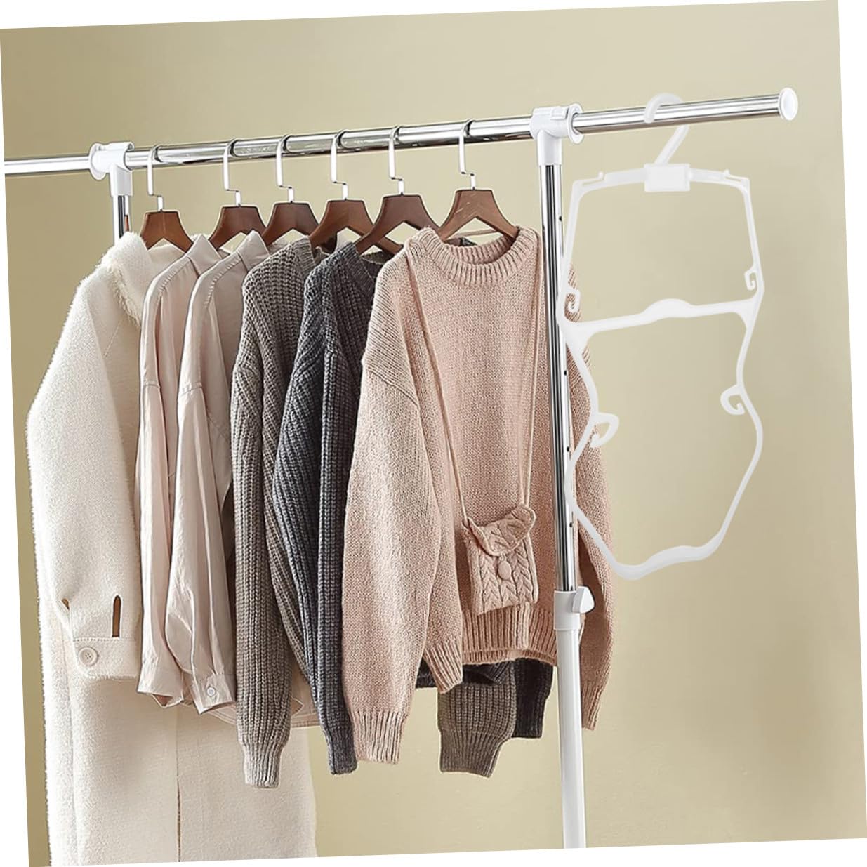Grucce Bianche Appendini Antiscivolo in Plastica per Bambini Set di 10 Atmosfera Estiva per Abbigliamento Estivo e Swimwear, Perfette per Casa e Negozi