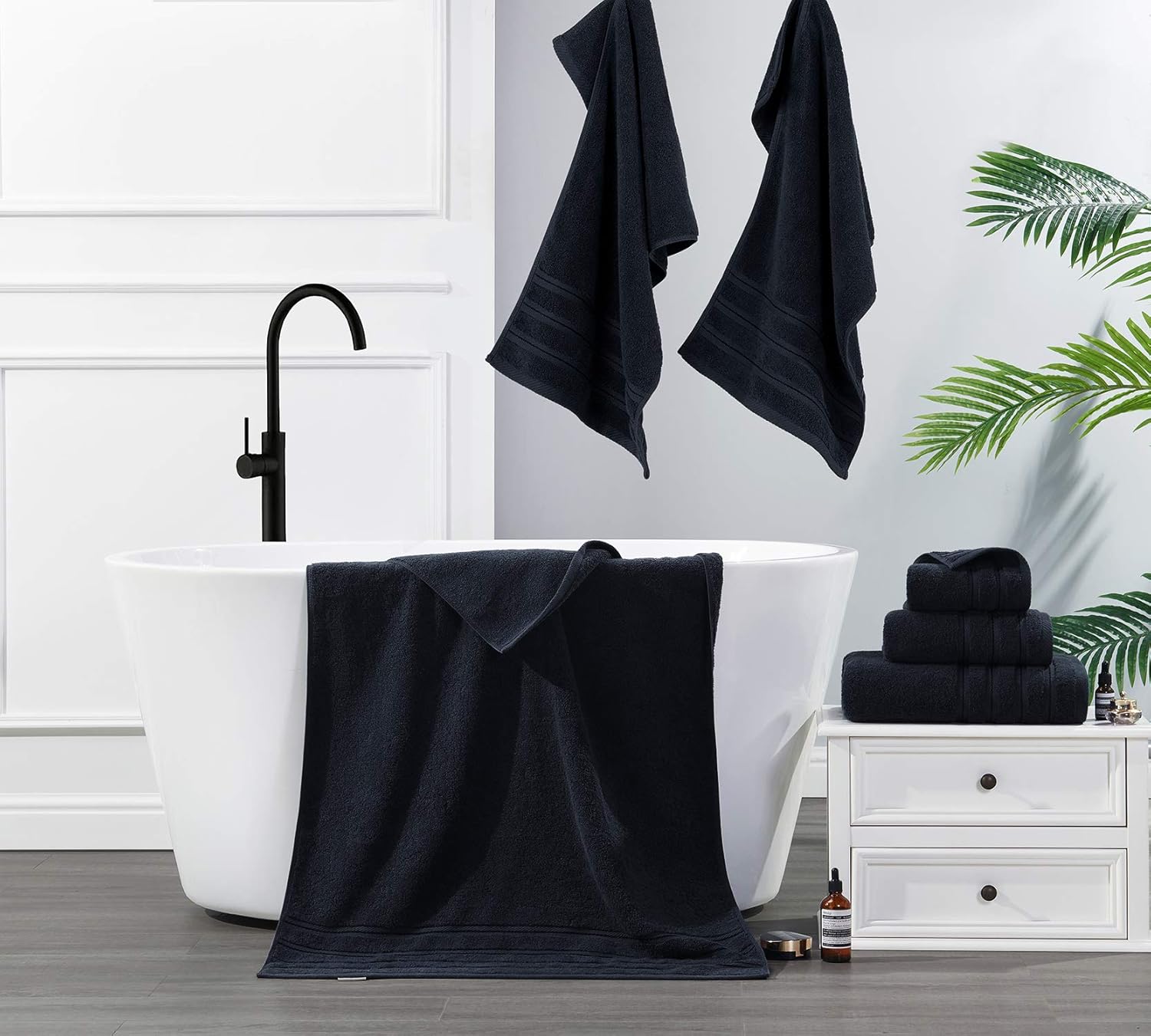 Luxury Premium Bath Towels Set Turkish Plush Towel Sets 2 Bath Towels, 2 Hand Towels, 2 Washcloths Highly Absorbent Black : Home & Kitchen