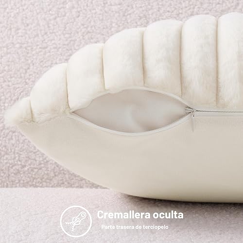 Miniatura 3 de decorUhome - Juego de 2 fundas para cojín de piel sintética, decorativas, afelpadas, suaves, a rayas, parte posterior de terciopelo para sofá, cama,