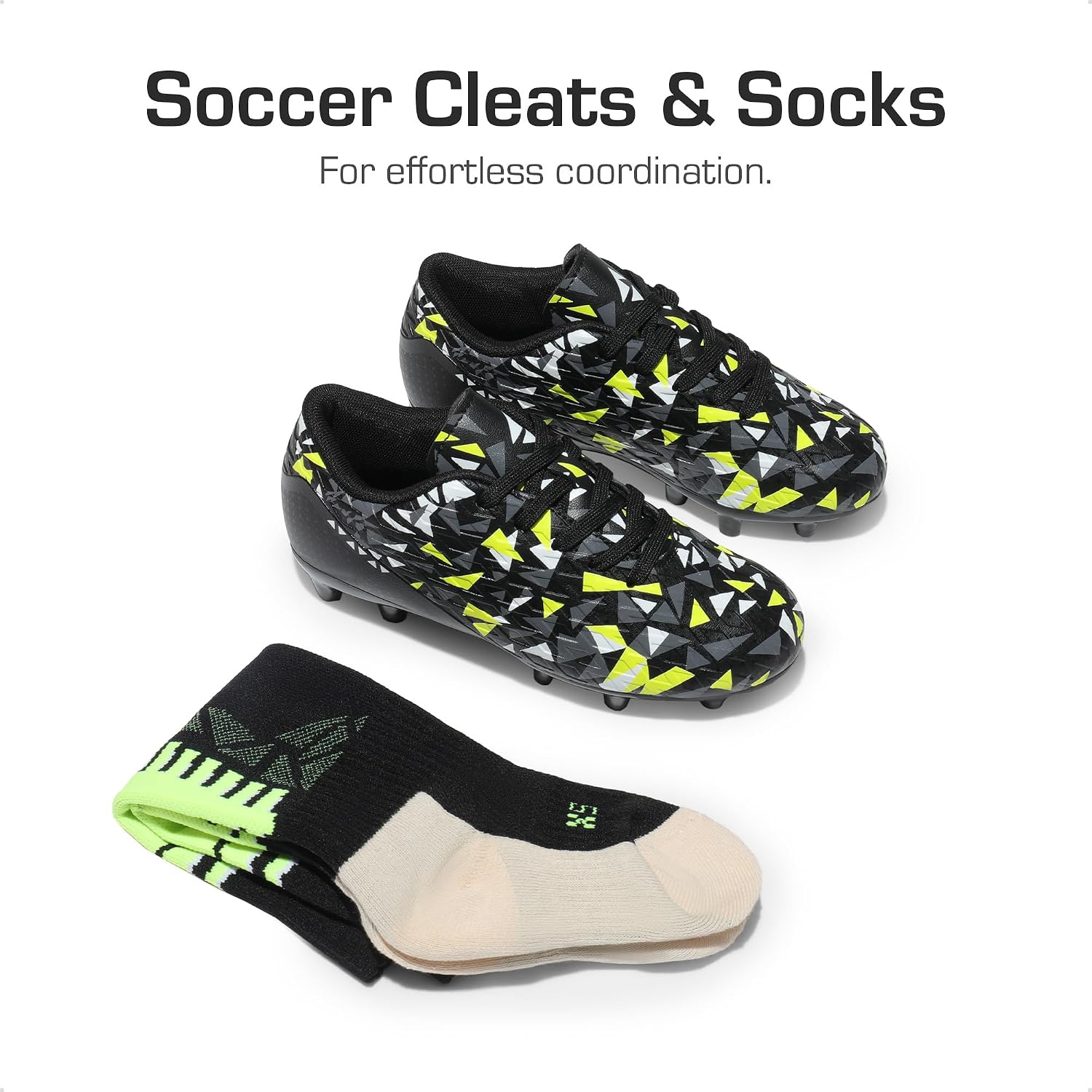 DREAM PAIRS Boys Girls Soccer Cleats with Socks