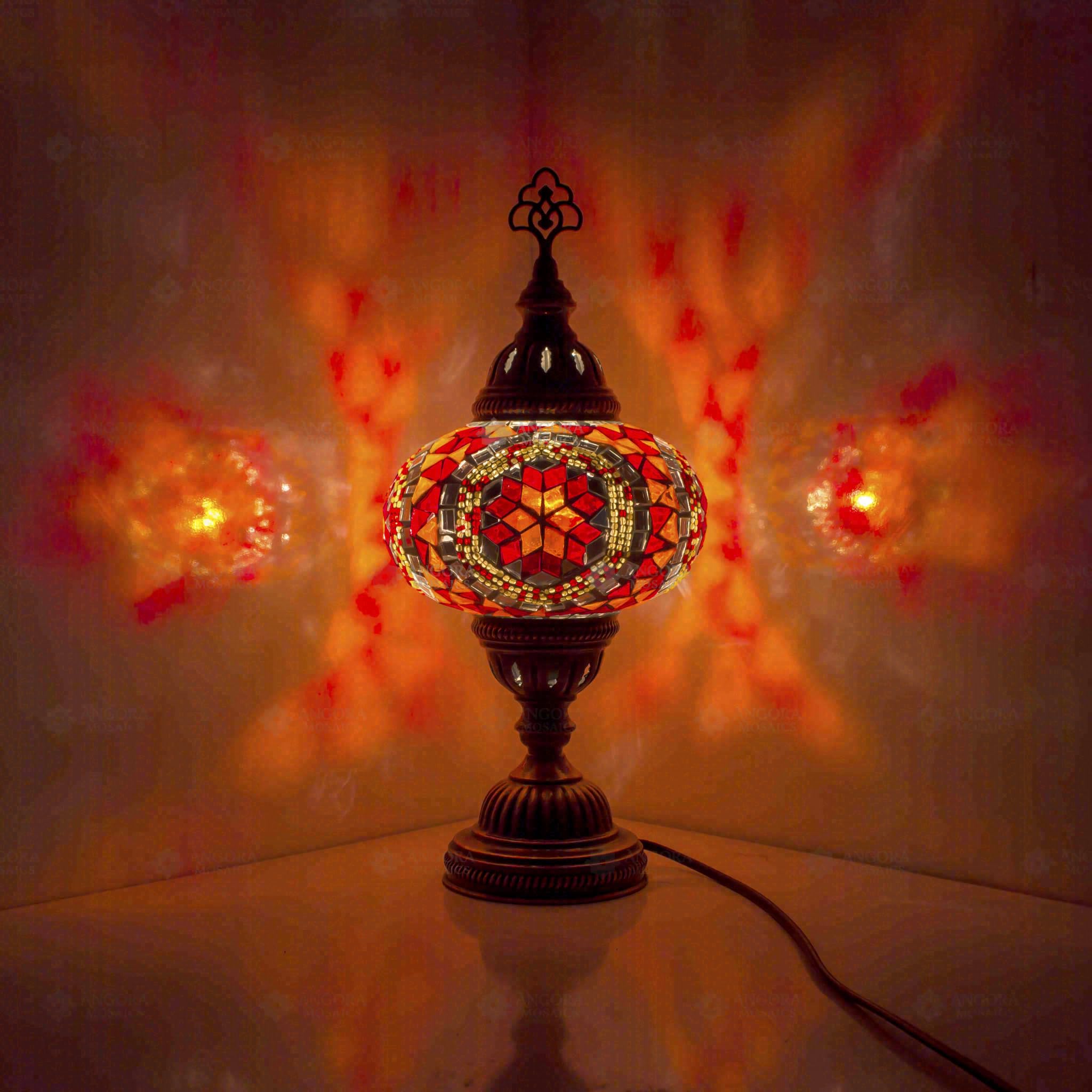ENVA Czerwona turecka mozaika lampa stołowa - ręcznie wykonana mozaika szklana lampka nocna - geometryczny wzór gwiazdy - marokańska lampa biurkowa boho