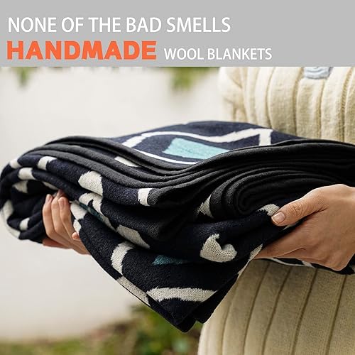 Miniatura 9 de PuTian Manta de lana merino, cálida, gruesa, lavable, 87 x 63 pulgadas, manta grande para exteriores, campamento, sofá, cama, viajes, manta de lana