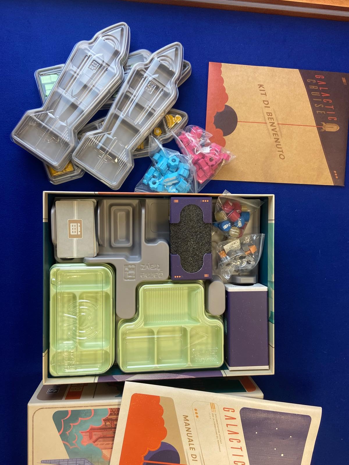 Pendragon - Galactic Cruise Gioco da Tavolo, 1-4 Giocatori, 16+ | Lingua Italiana, Gestionale, Gestione della nave, Competitivo, Strategico