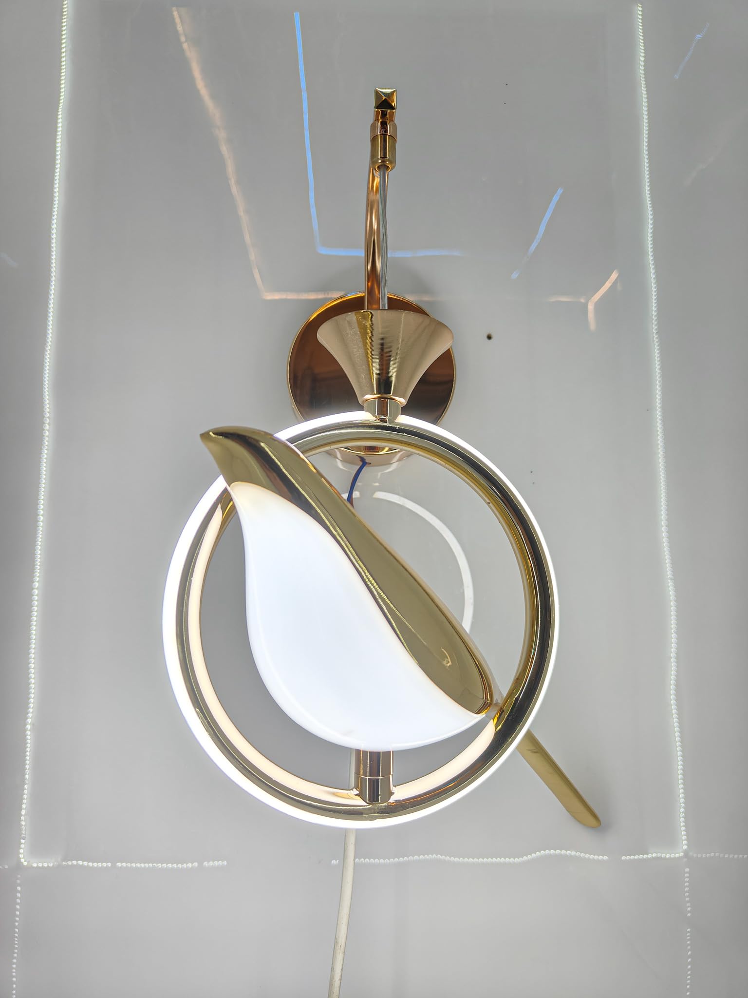 Modern Bird-Shaped LED Wall Light, Gold and White Sconce with Artistic Design, Energy-Efficient Decorative Lighting for Bedrooms, Living Rooms, and Hallways Stylish Accent Light Fixture