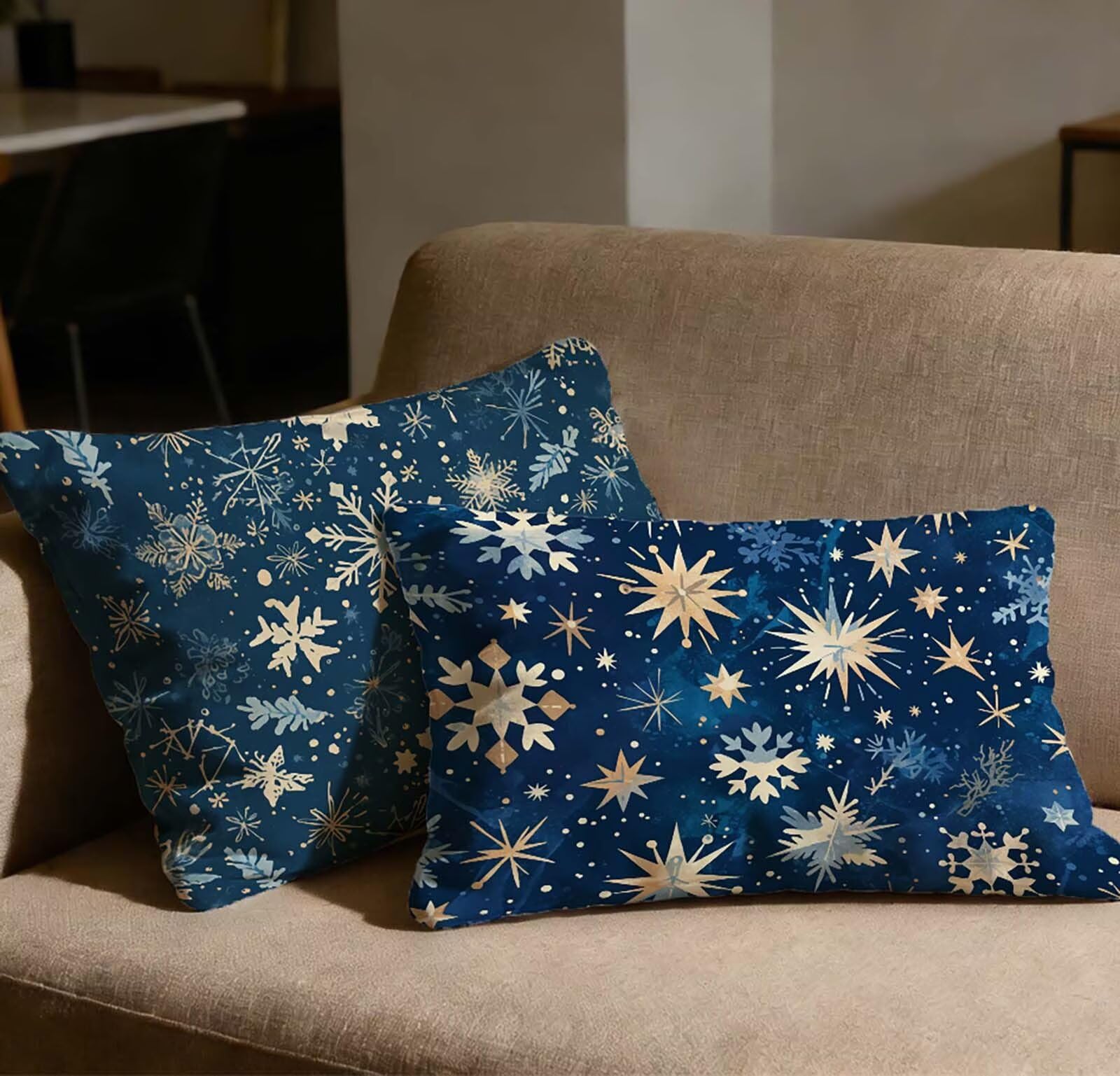 Housse de coussin bleu marine 60x80 en velours pour une décoration de chambre cocooning