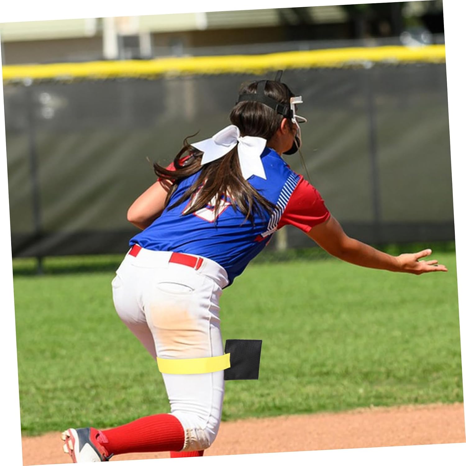 Outdoor Softball Pitcher Leg Strap Training Aid for Beginners Enhanced Stability and Comfort for Pitching and Football Drills Essential Leg Support Accessory