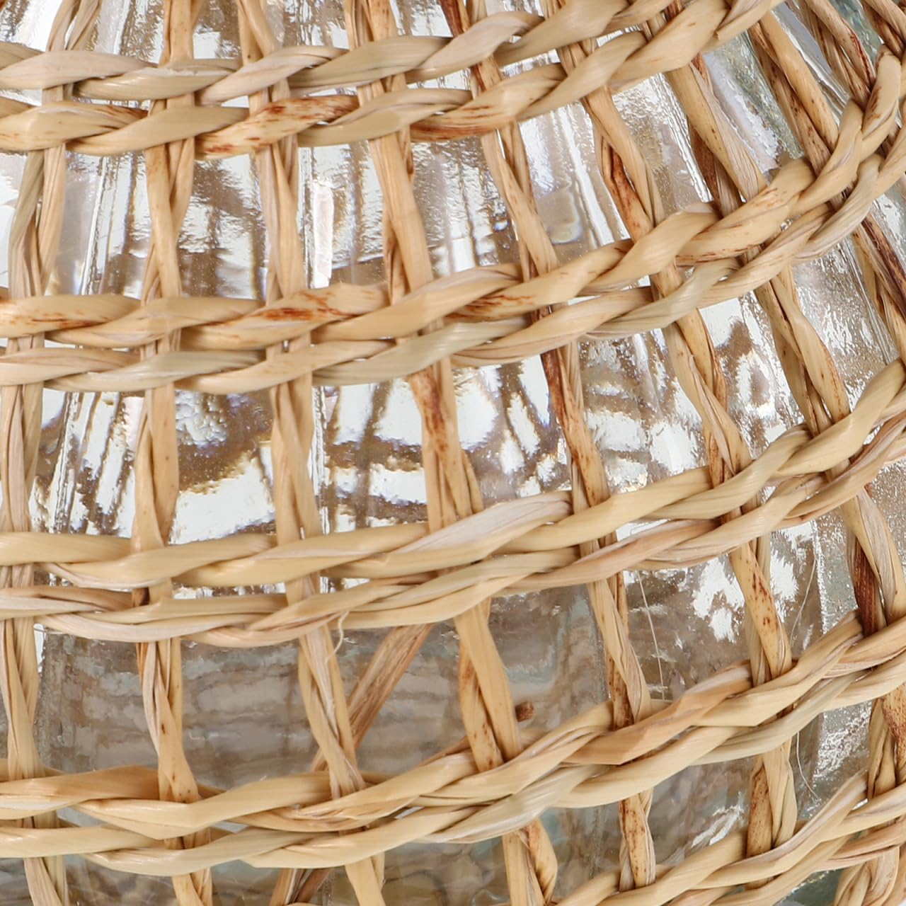 Vase with Rattan Cover, Handwoven Rattan Glass Bud Vase, Small Wicker Woven Cover Boho Floral Holder, Decorative Centerpiece for Flower Arrangements, Essential Oil Aromatherapy, Home Restaurant Decor