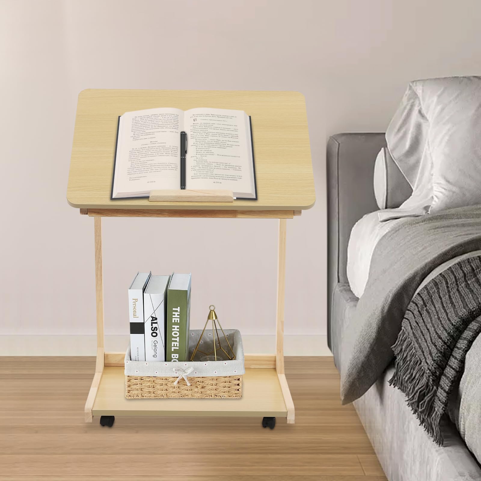 Mesa auxiliar en forma de C con ruedas y aspecto de madera para