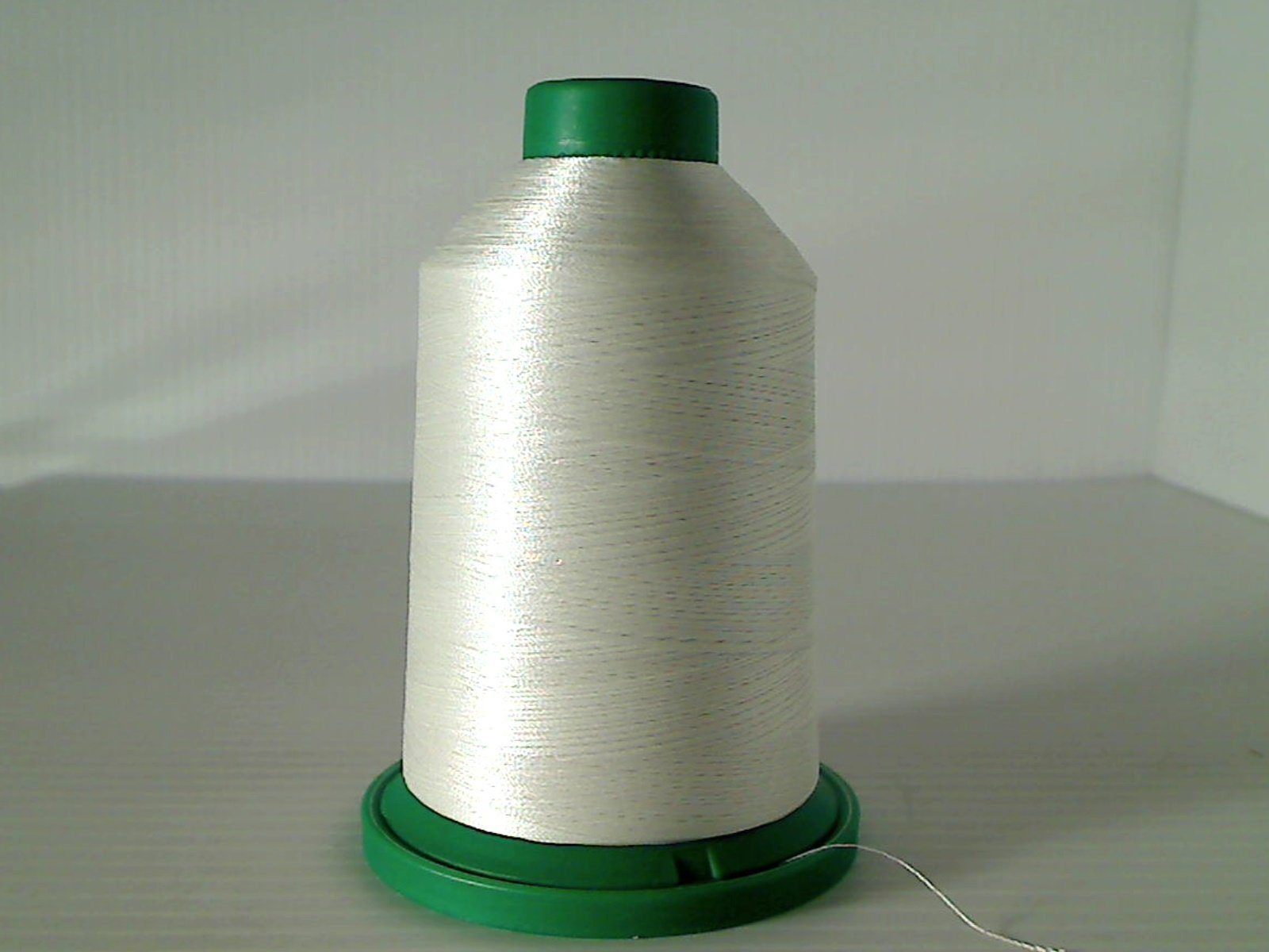 Isacord Embroidery Thread 1000M 40W POLY 0670