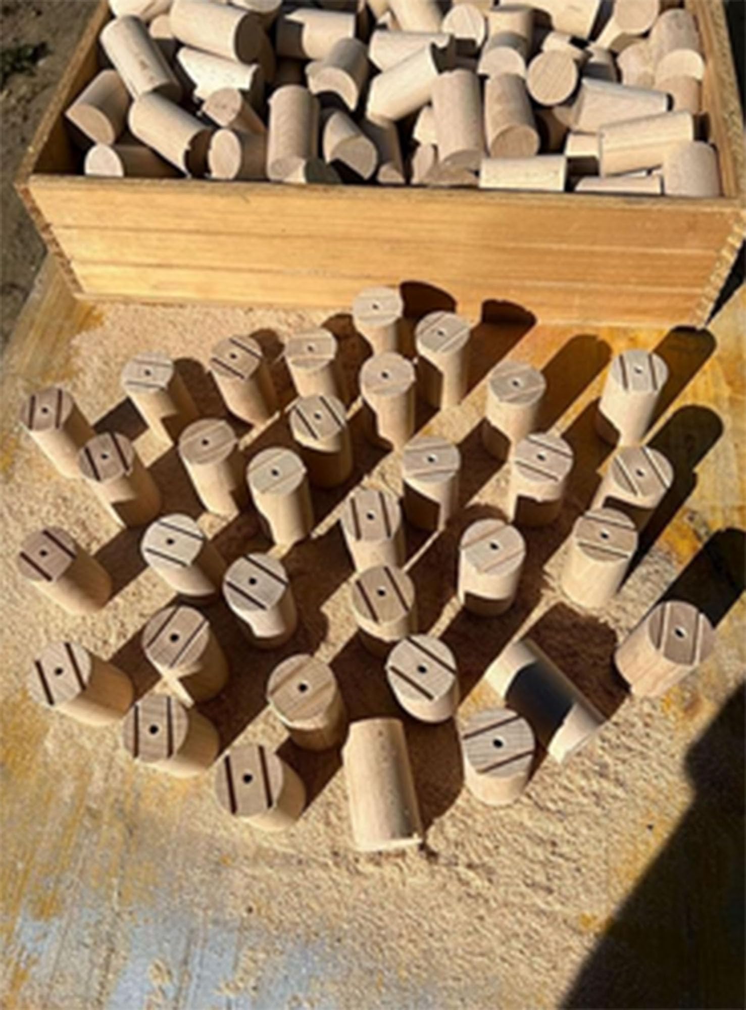 Pendolo ebraico 70x30 Realizzato in Legno di faggio a Mano, è Perfettamente bilanciato e Le Sue Misure Sono