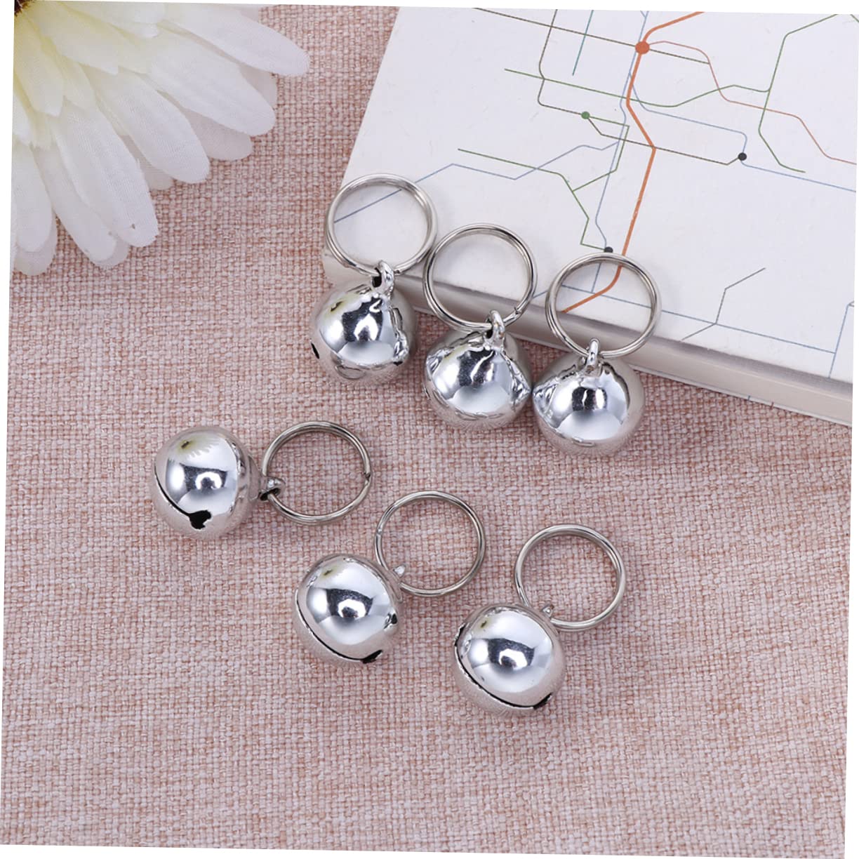 Angoily 5pcs Puppy Collars for Small Puppies Bangle Keychain Small Bells Dog Bell Jewelry Cats and Dogs, medium, Metal