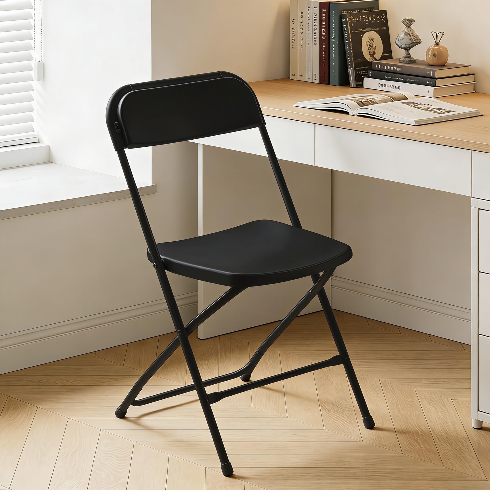 Set di 4 sedie pieghevoli in plastica, stabili e impilabili per uso professionale, posti a sedere esterni portatili per feste, matrimoni, giardino, banchetti