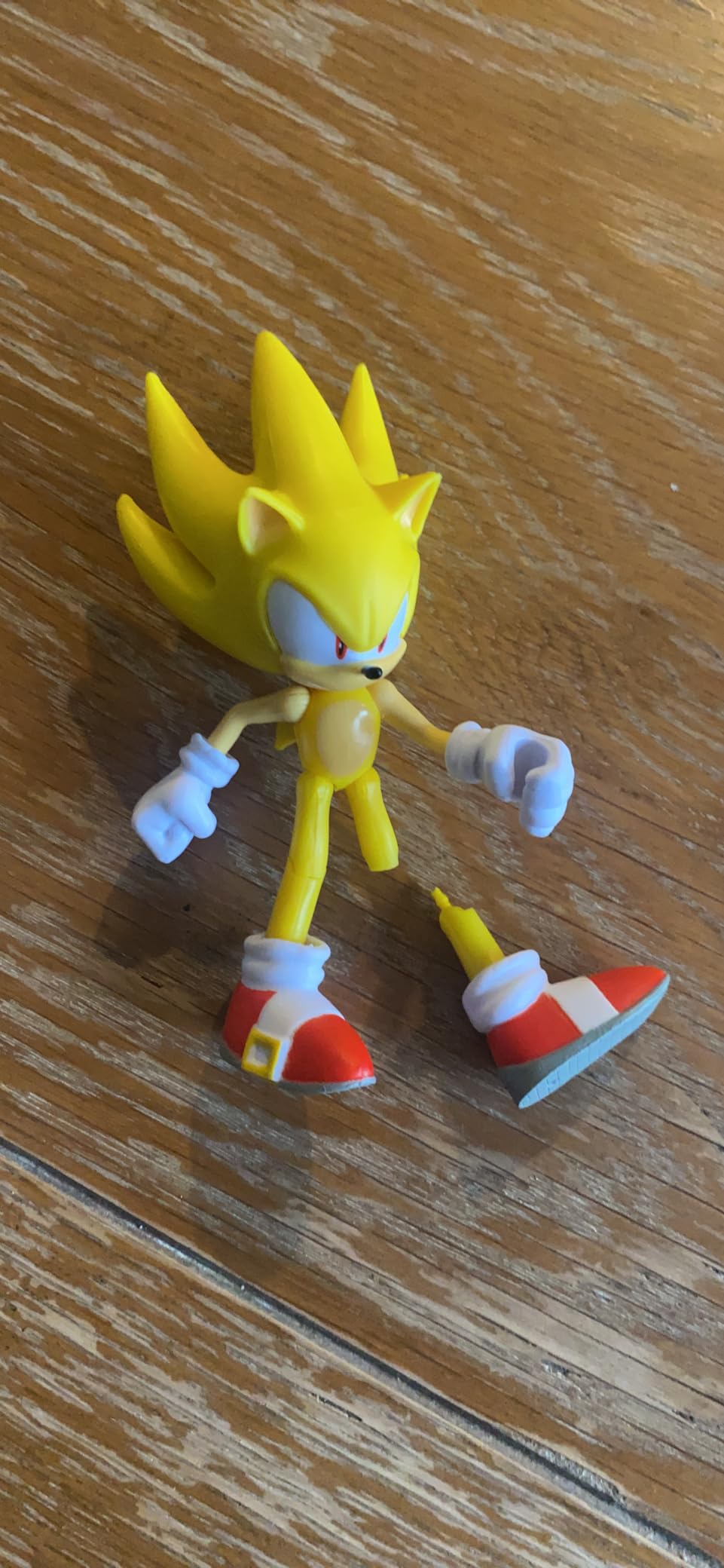 Sonic the Hedgehog 4 Super Sonic with Chaos Emerald Action Figure