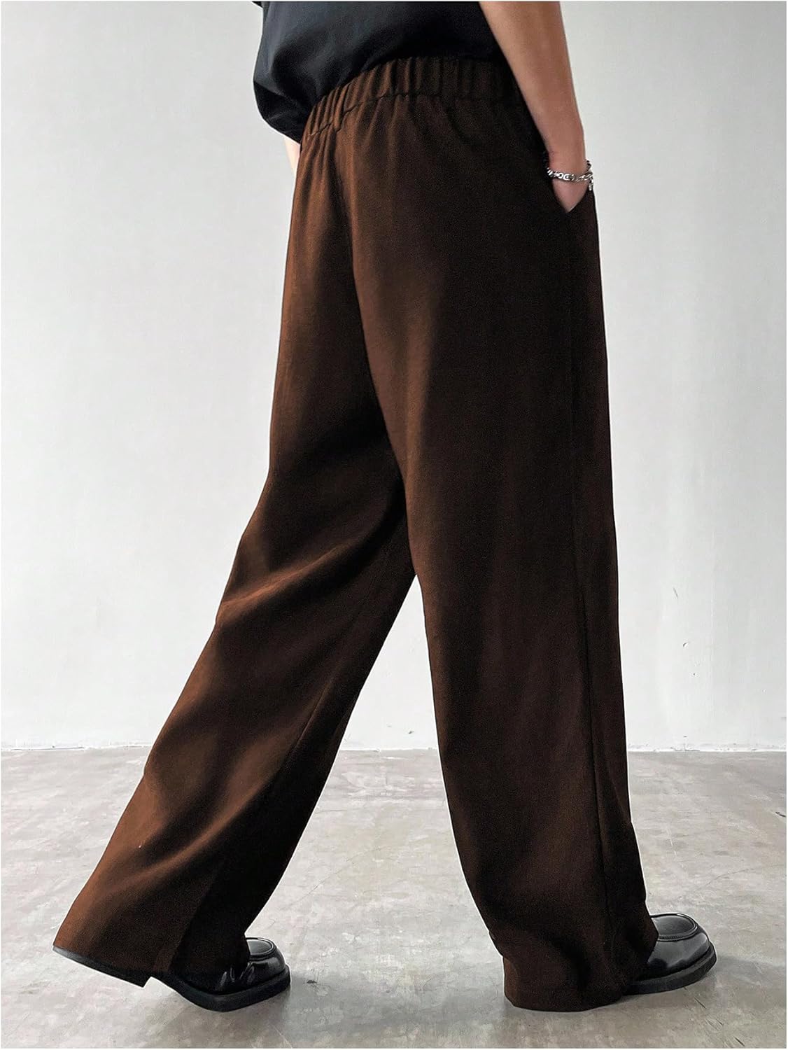 OYOANGLE Men's Pleated Dress Pants Zipper Fly Straight Leg Business Casual Trousers with Pockets
