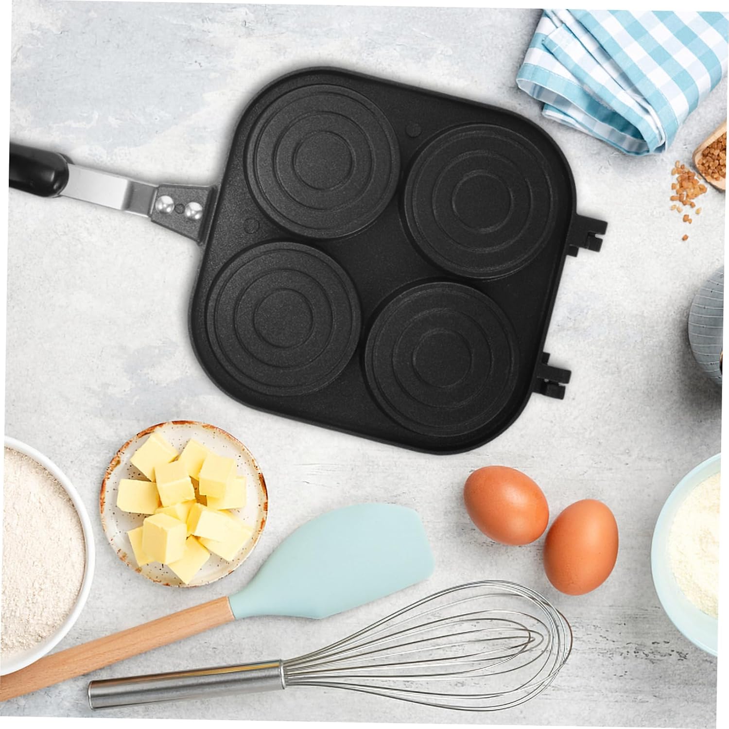 Practical Double-sided Cooking Pan for Making Breakfast Eggs and Sandwiches Non-stick Four-cavity Skillet for Easy Use and Cleaning Kitchen Tool for Quick Meals