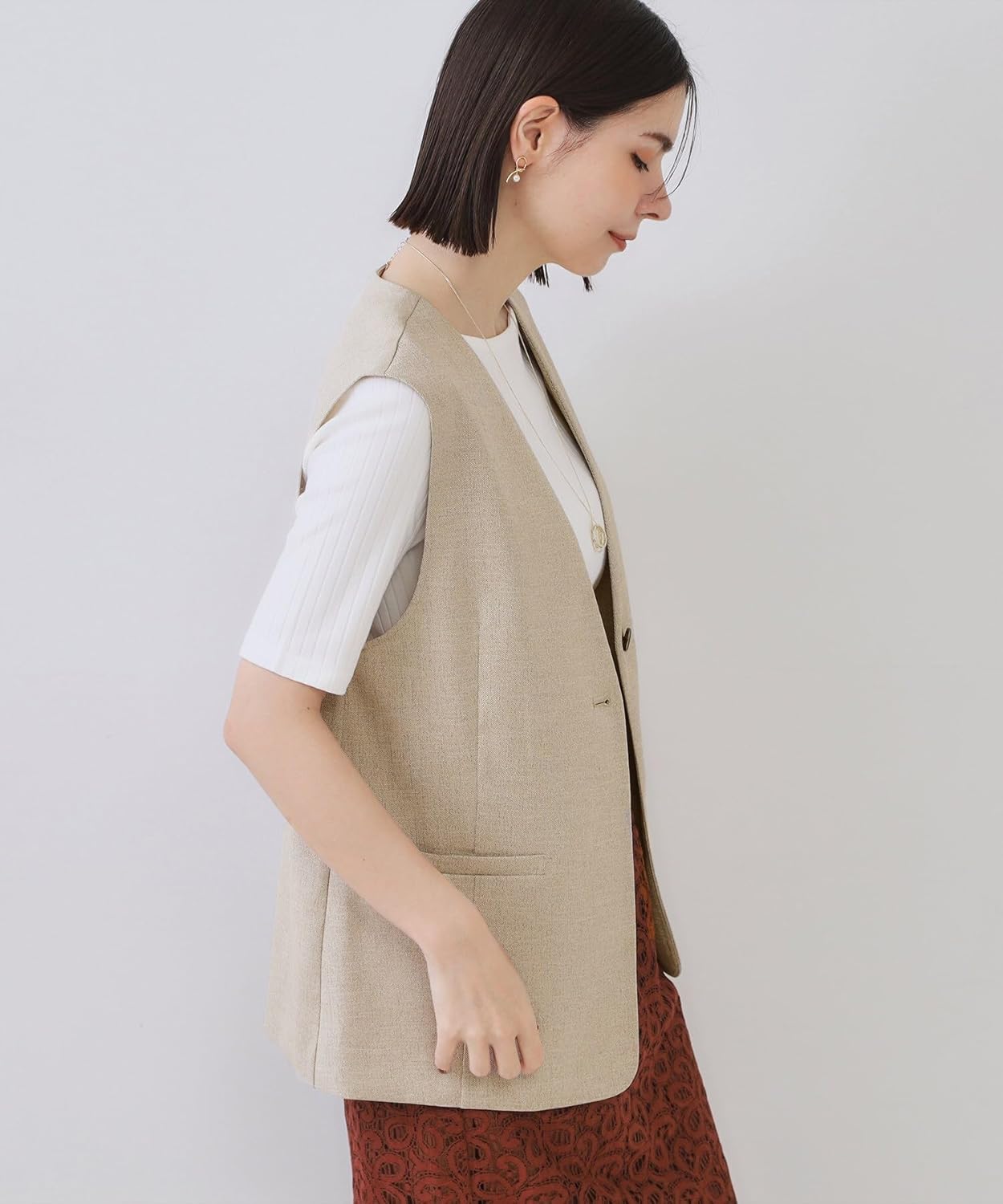 Vネックプルオーバーベスト【洗濯機洗い可】（ベスト） | OPAQUE.CLIP（オペークドットクリップ）| ワールド オンラインストア |  WORLD ONLINE STORE [ オペークドットクリップ ] ベスト リネンライクVネックジレ【洗濯機洗い可】 63743003 レディース