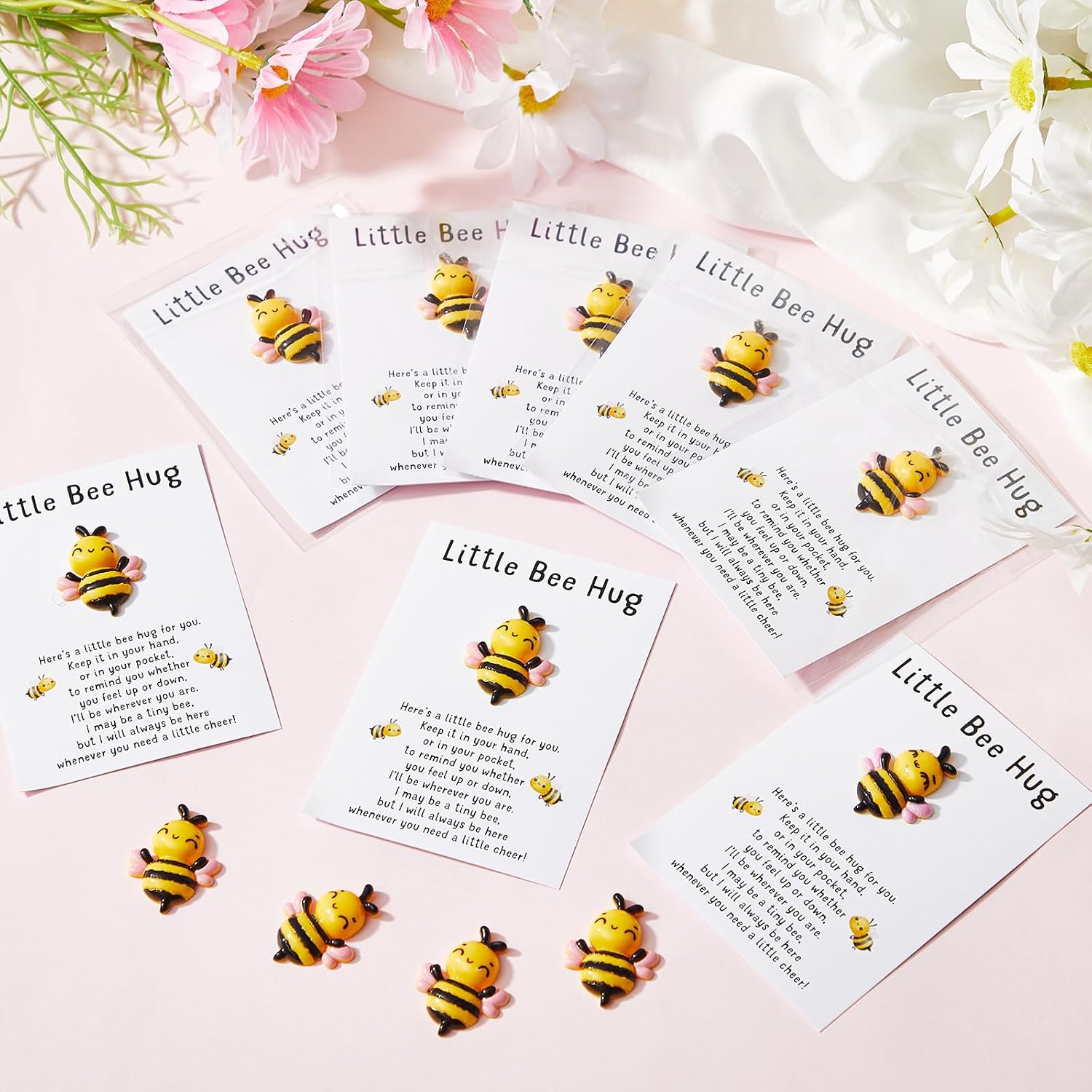 XunYee 30 Sets Pocket Hug Bee Honey Party Favors Bee Themed Gifts Bulk