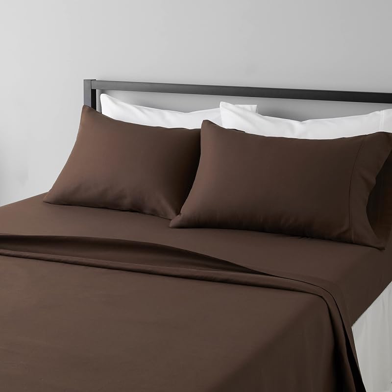 Amazon Basics Juego de sábanas de microfibra ultrasuave y transpirable de 4 piezas con bolsillos de 14 pulgadas de profundidad, lavable a máquina, resistente a las arrugas, King, chocolate, sólido