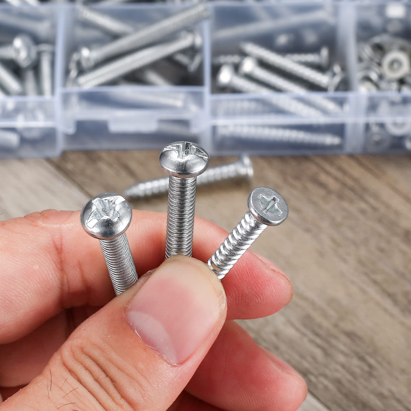 Vari Bulloni, Dadi E Rondelle Immagine Stock - Immagine Di Argento - Foto 10