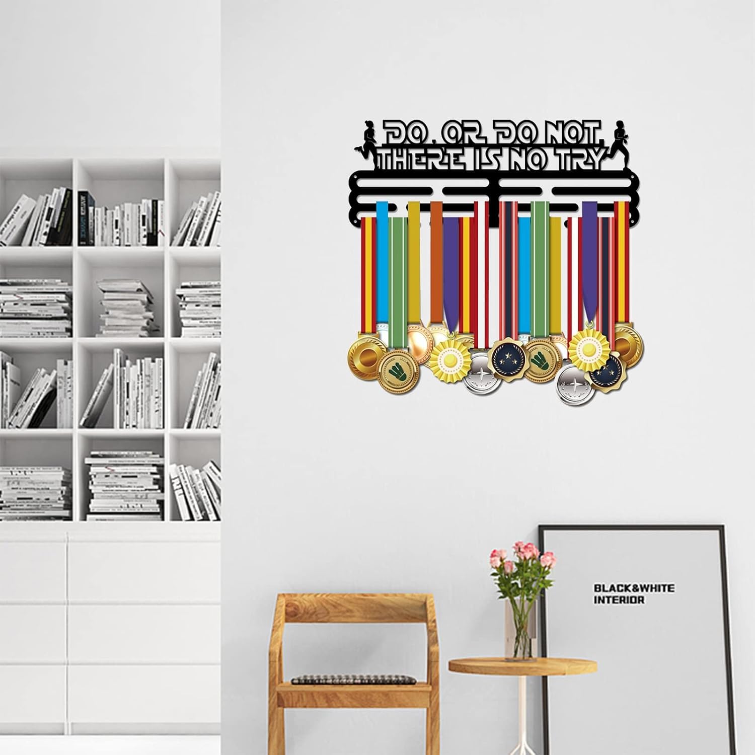 SUPERDANT Medal Hanger Sports Medals Holder Personalised Award Black Metal Rack Wall Mount Hanging Hooks Gifts for Athletes Kids