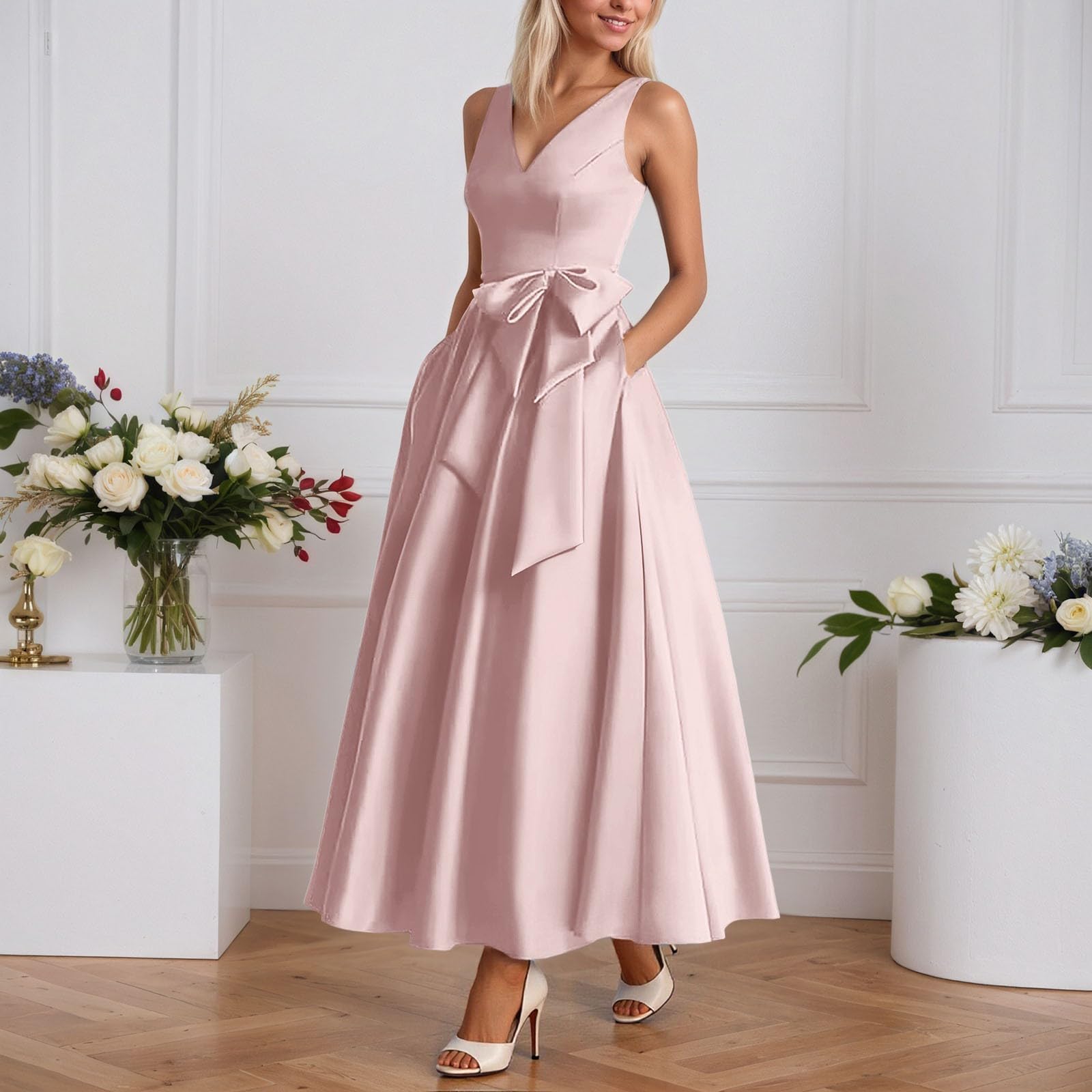 Elegante Abito da Sera Formale in Raso per Banchetti e celebrazioni con Tessuto Scintillante di Lusso e Design per Un Look Sofisticato