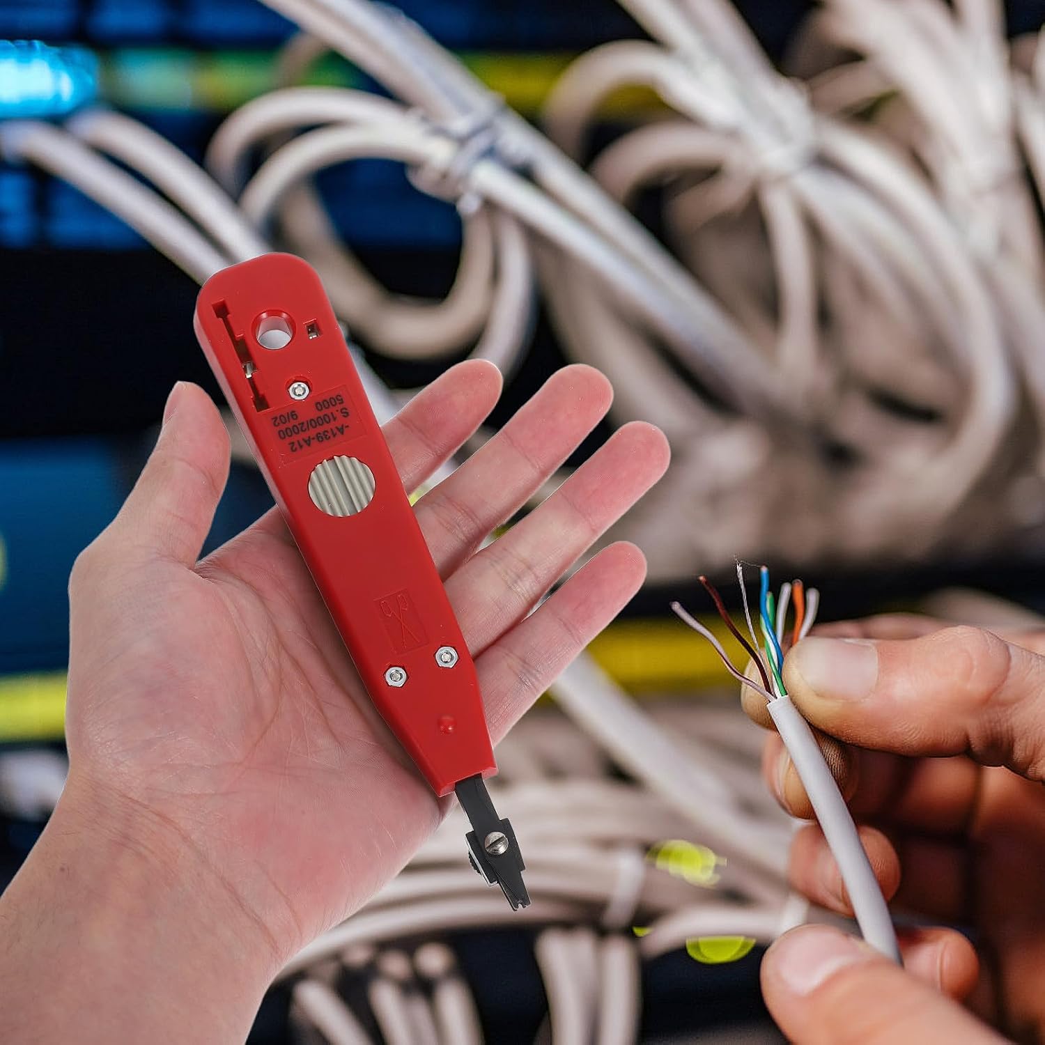Ethernet Punch Tool with Ergonomic Design for Efficient Cable Termination, Multi-functional Cable Crimper Tool Made of Plastic and Steel, for Home and Office Wiring