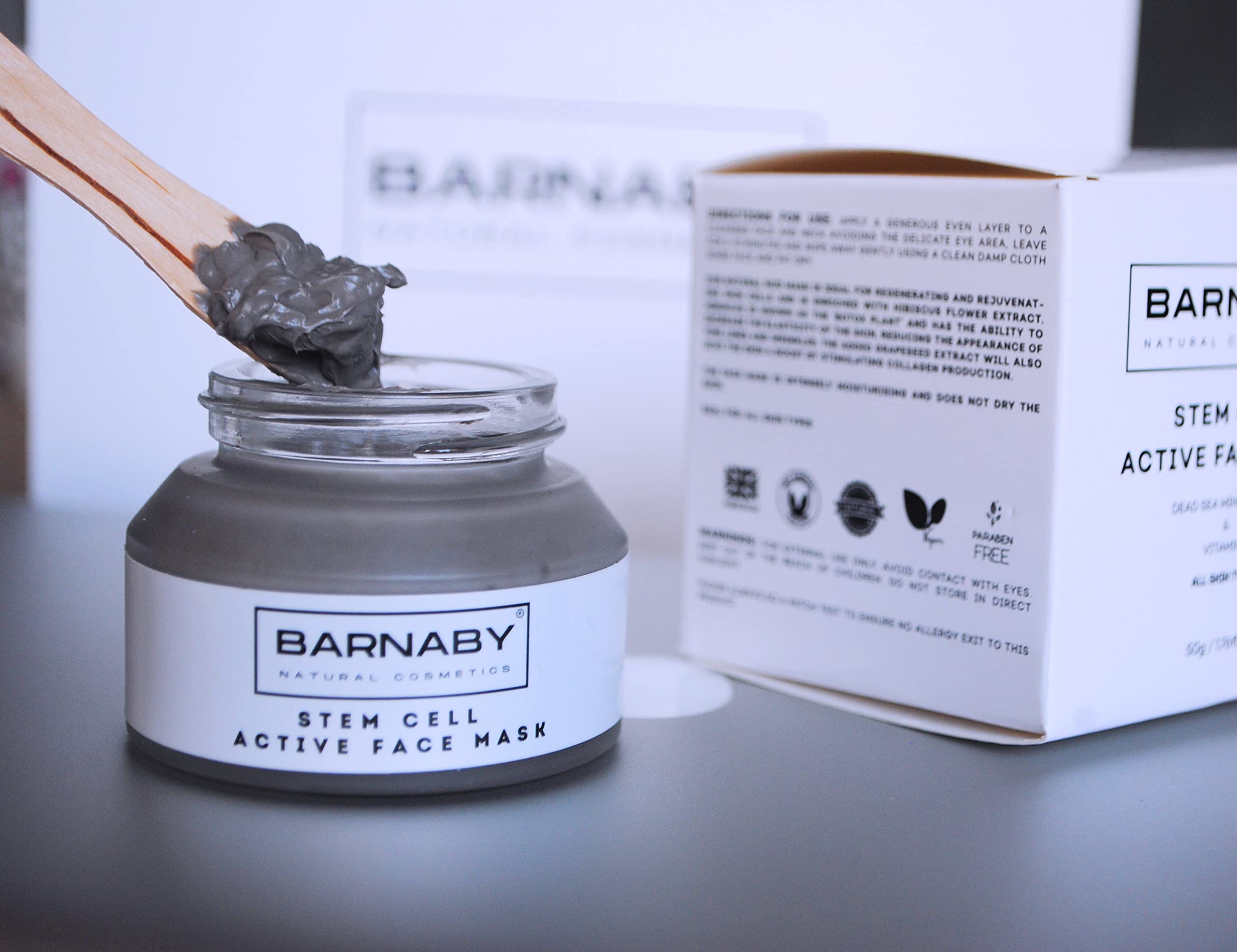 Barnaby Skincare - komórki macierzyste pielęgnacja skóry uroda pudełko prezentowe z komórkami macierzystymi aktywnym nawilżaczem i maską na twarz w luksusowym pudełku prezentowym