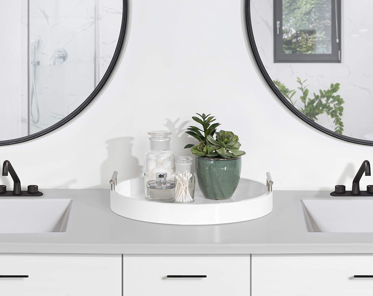 Kate and Laurel Lipton Modern Round Tray, 15.5 inch Diameter, White and Silver, Decorative Accent Tray for Storage and Display: Home & Kitchen