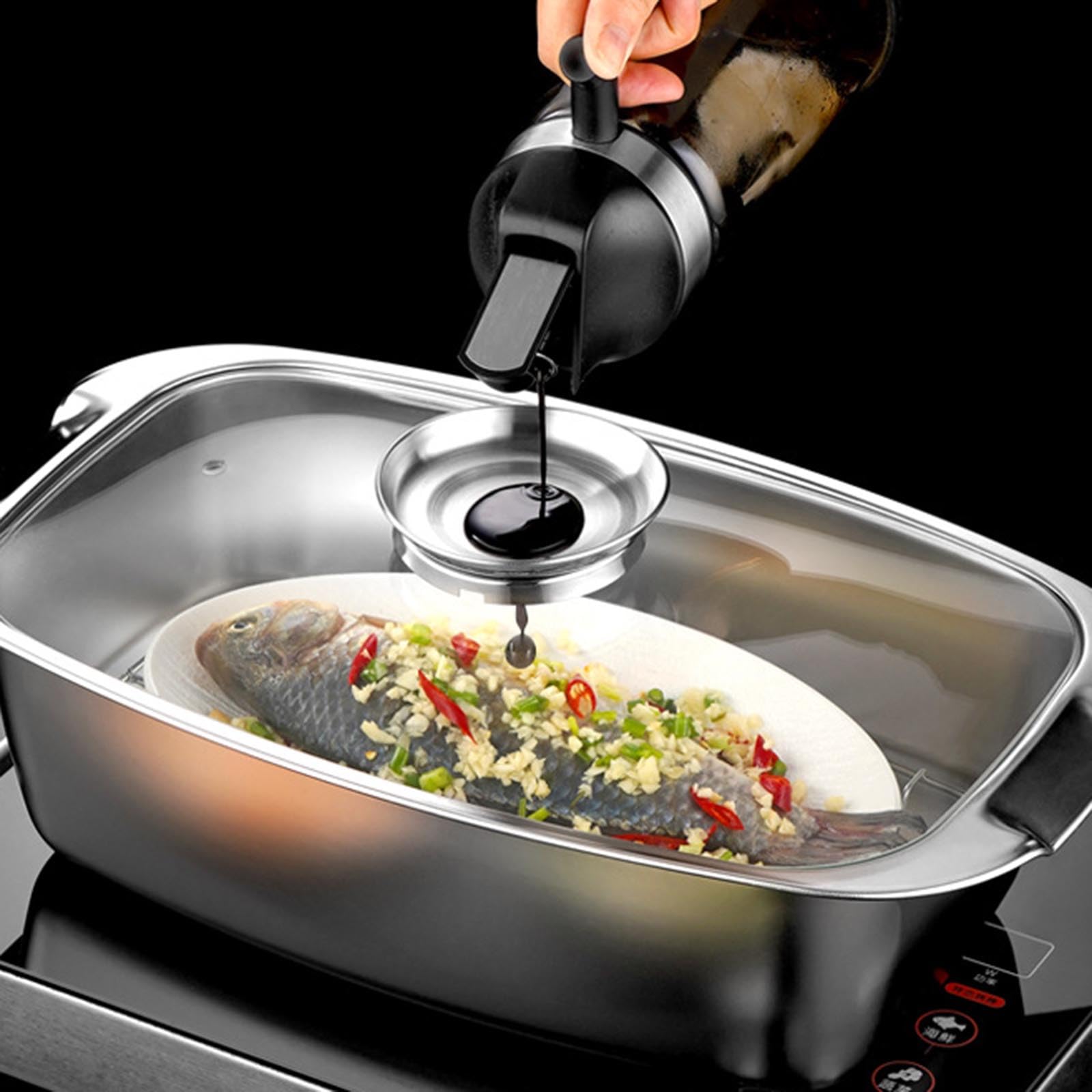 Gedämpfte Fischtöpfe, Suppentöpfe, Edelstahl-Dampfgarer, Hausmannskost, zum Dämpfen, Kochen von Suppe, Kochen von Suppe