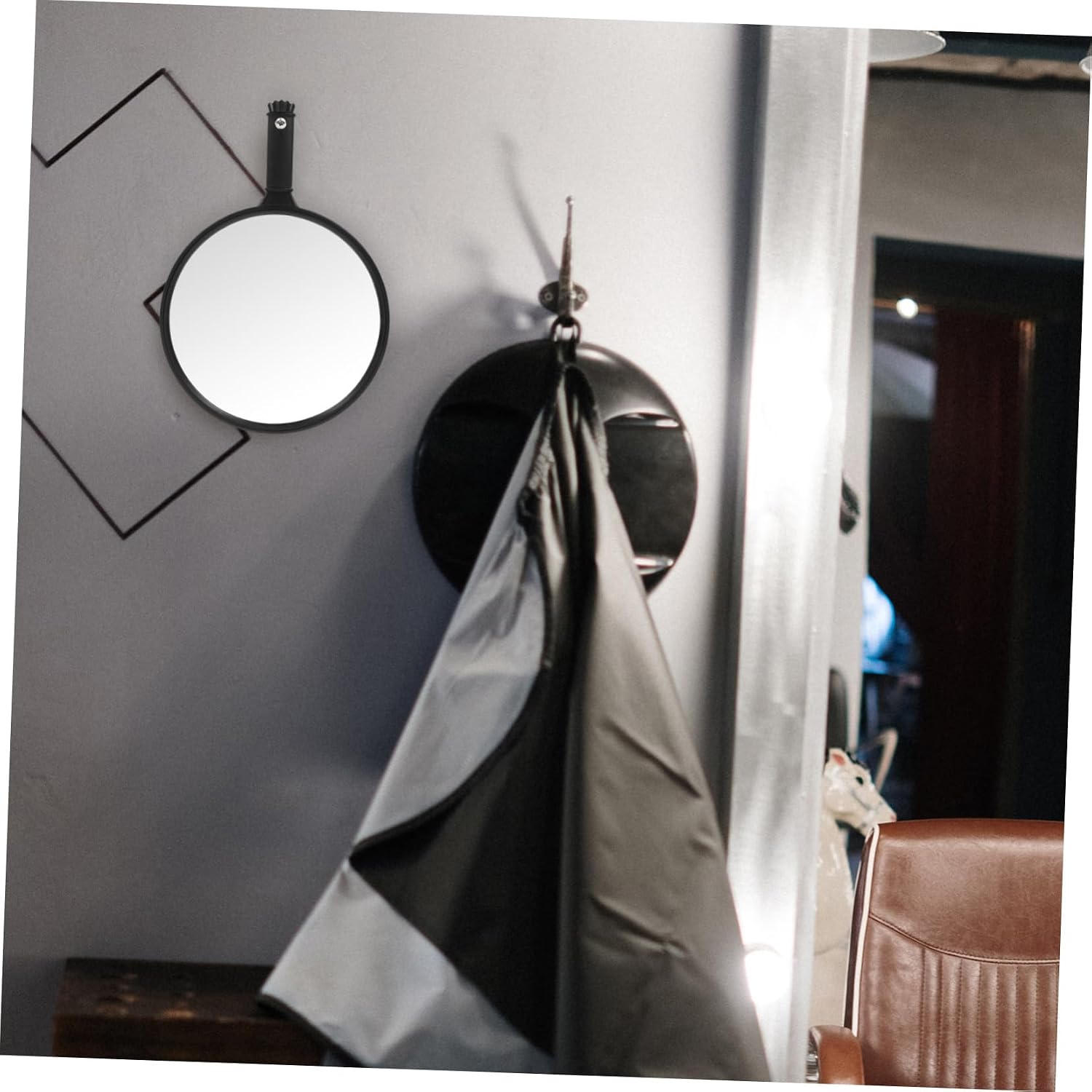 Outanaya Hand Mirror Makeup Mirror for Barbers and Artists Black