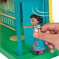 Vista 12 de Disney Encanto Muñeca pequeña de Mirabel y set de accesorios para habitación