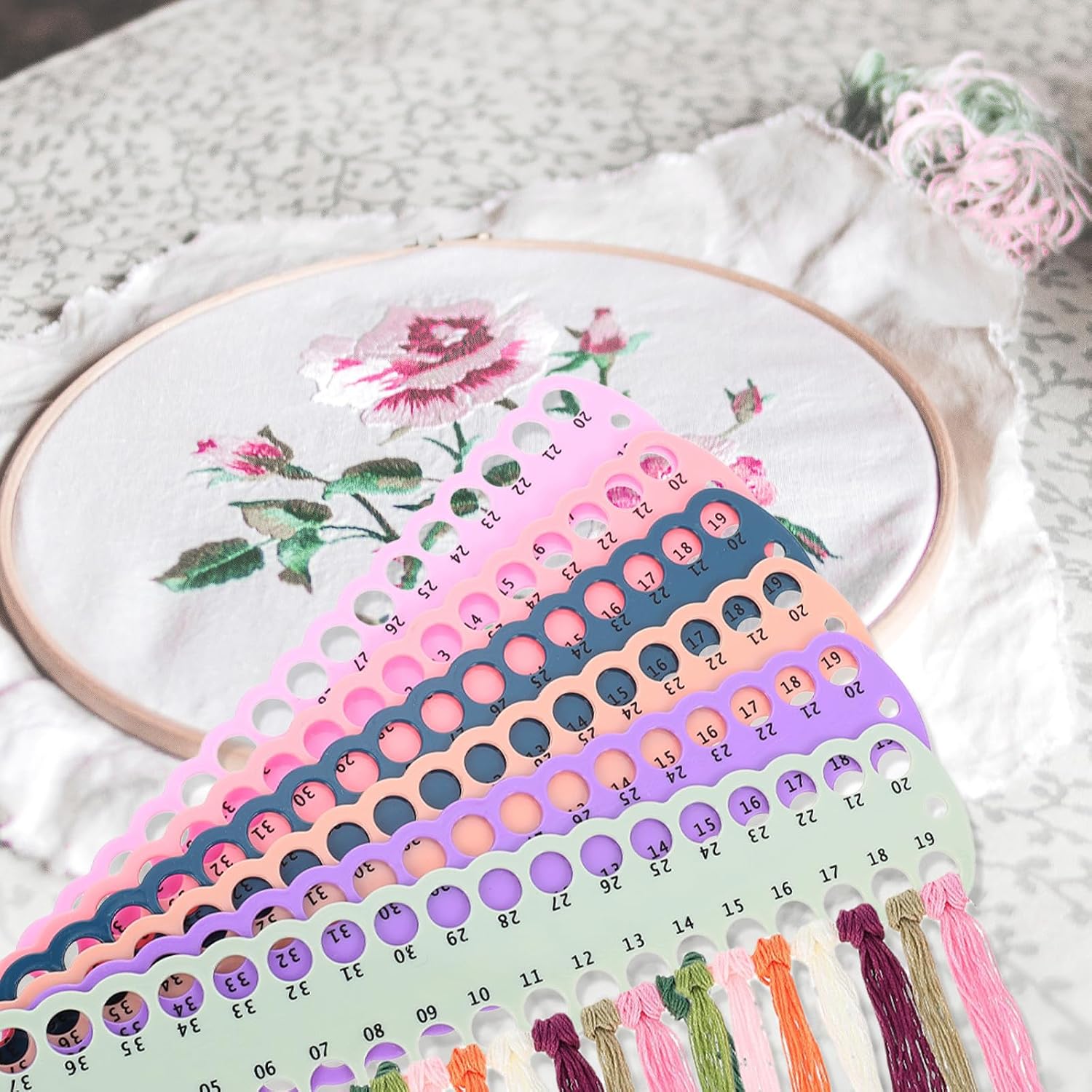Milisten 6pcs Reusable Thread Organizers for Embroidery Cross Stitch, Wear-Resistant Large Plastic Floss Boards with Colorful Spools, Daily Use Craft Accessories for Sewing and Random Color