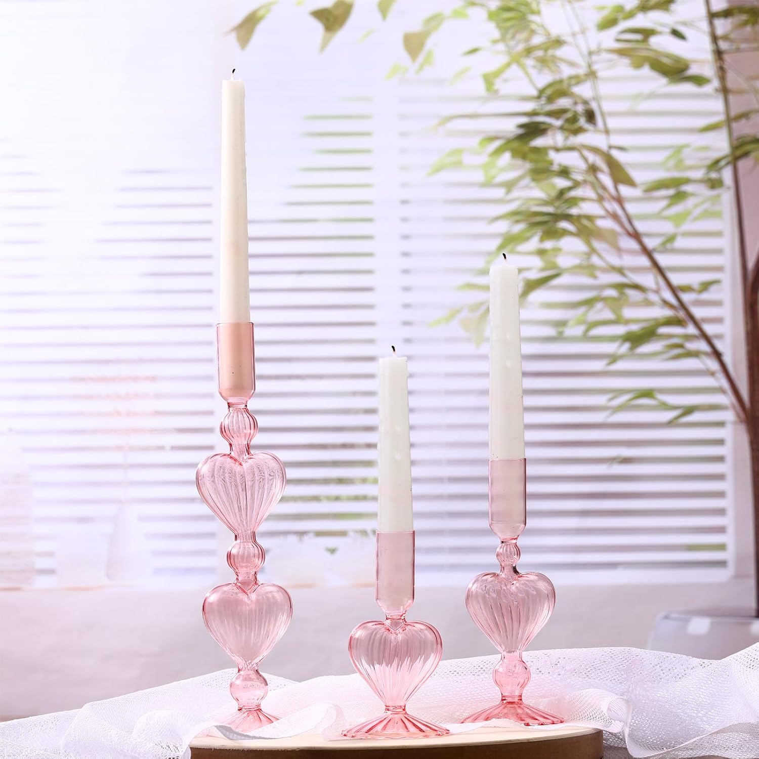 Mumufy 3 Pcs Valentine's Day Glass Candlestick Holders Heart Glass Taper Candle Holder Valentines Heart Candle Stick Vase Decor for Galentine's Day Wedding Festival Party Table Centerpiece(Pink)