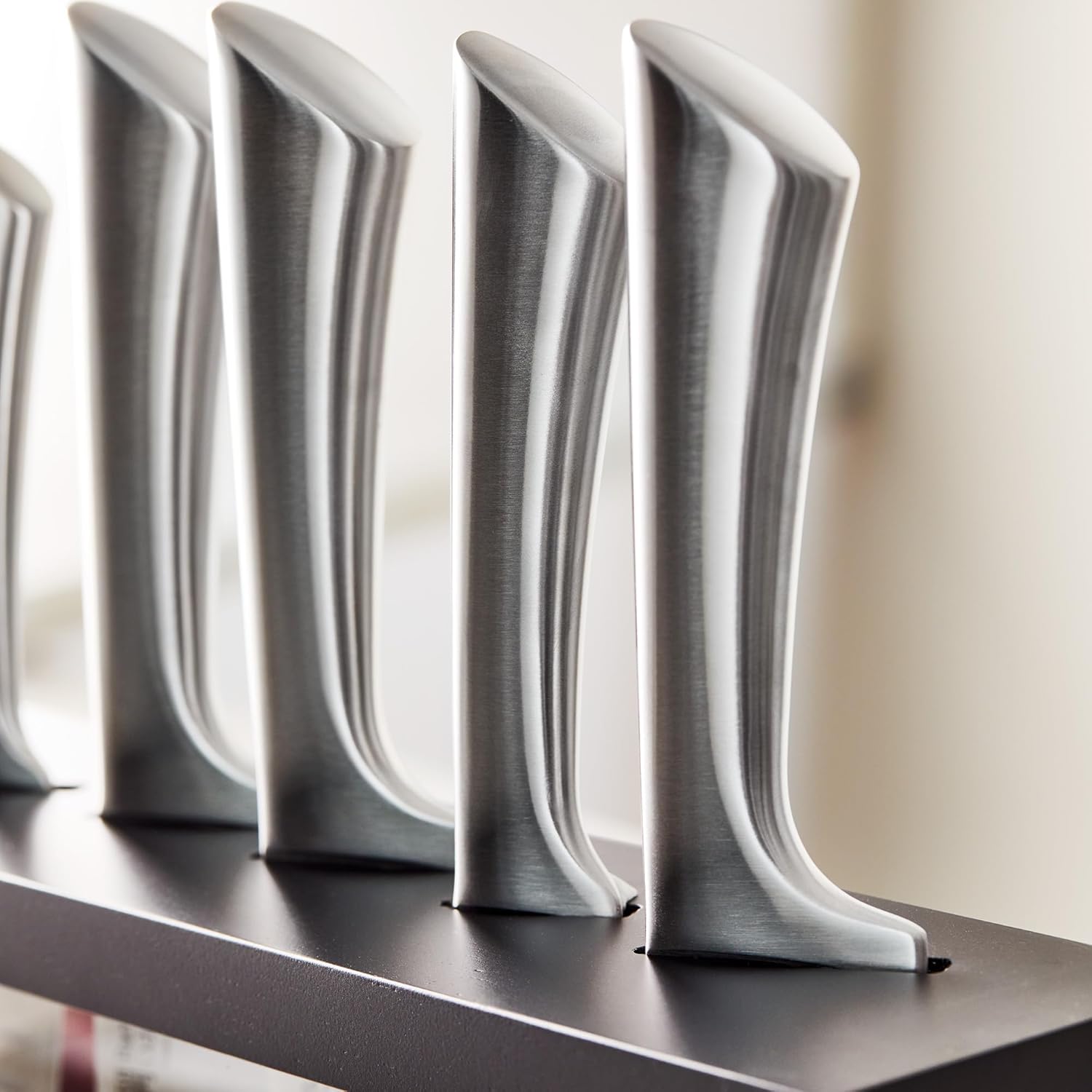 Cuisine::pro Damashiro 8-Piece Satori Knife Block - Japanese Steel Knife Set with Acacia Wood Knife Block -Damascus-Inspired Blade - Image 3