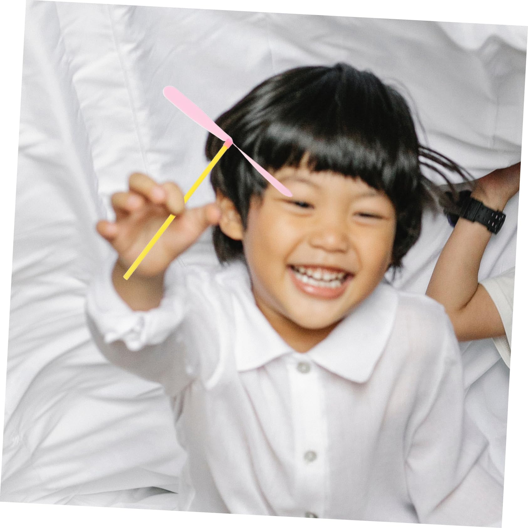 GLSTOY Bamboo Dragonfly Toy Hand Rub Flying Toys for Boys and Girls Easy Random Color