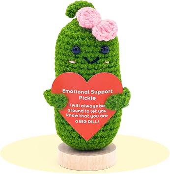 Positive Pickle with Heart - Emotional Support Crochet Pickle Positive Vegetable Crochet Gifts Handmade Emotional Support Figurine Gift Desk Decor Friends Family Coworker Valentine Days