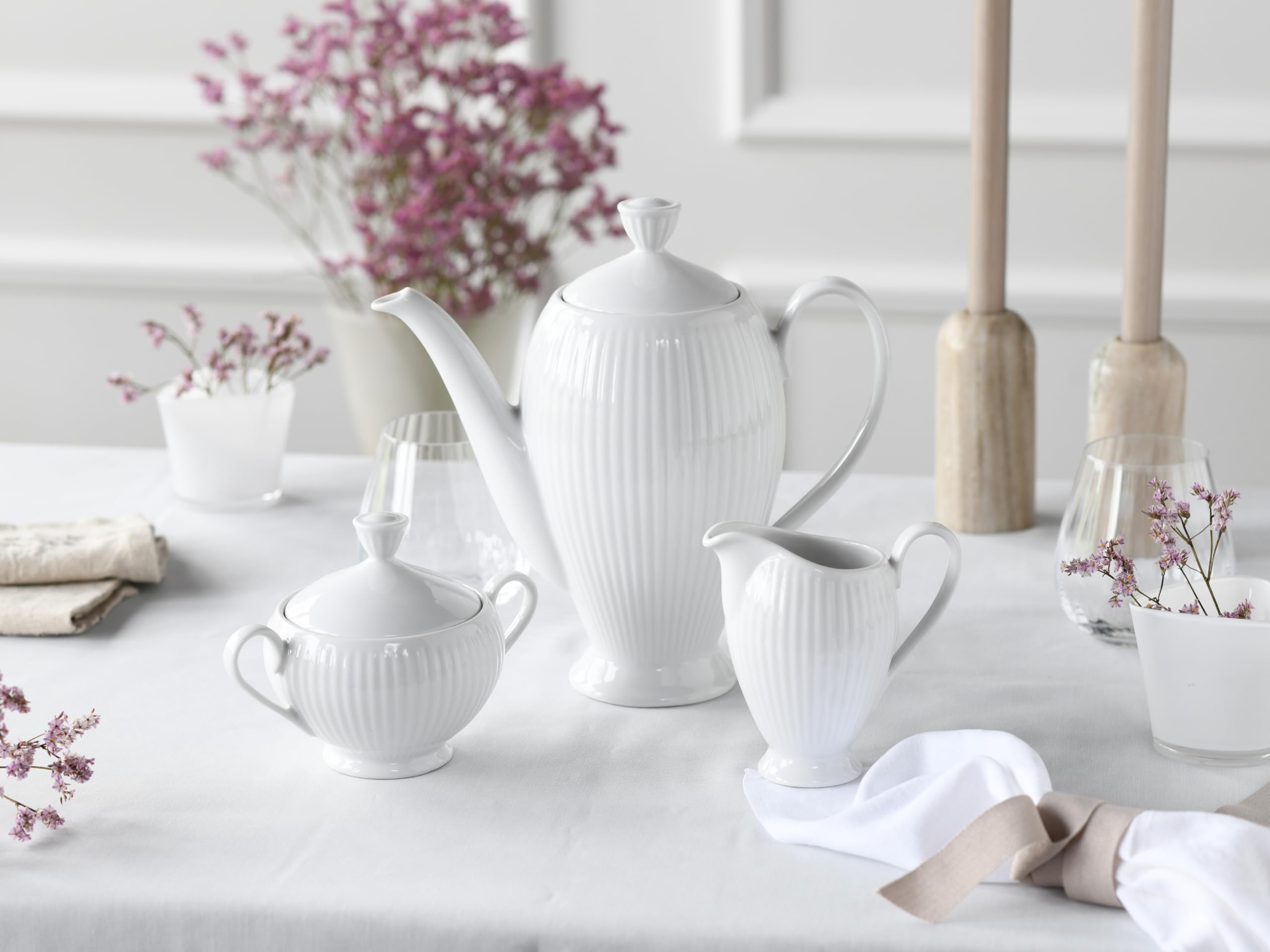 Creatable 21881 Set di stoviglie, Porcelain, Bianco