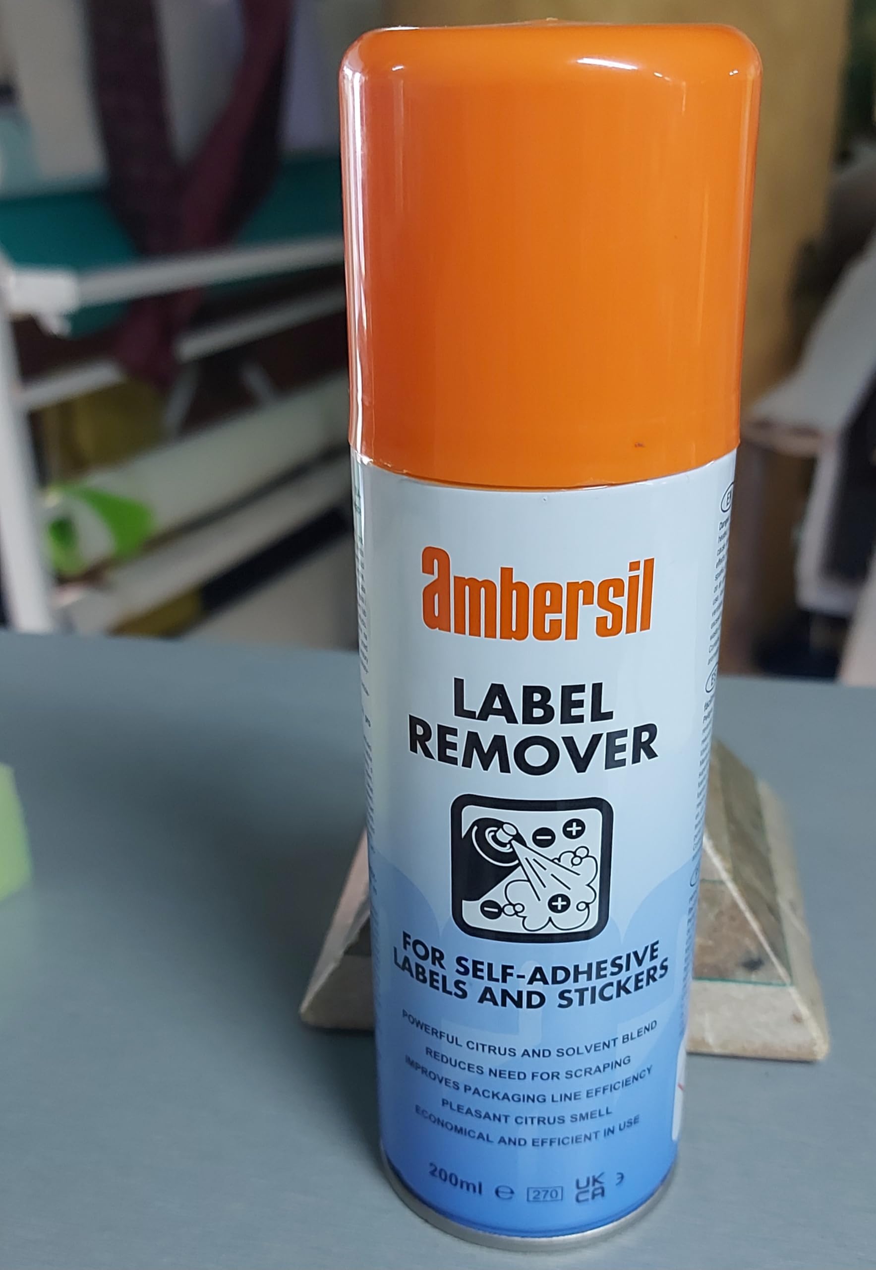 3 Ud/ Spray Limpiador de Pegatinas, Stickers y Restos de Chicle -Bote de 200ml-Elimina residuos de etiquetas adhesivas en superficies de plástico, vidrio, madera,etc... Envio a España y Portugal