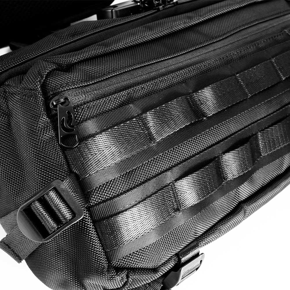 Skunk Sling Smell Proof Bag Medium w/Combo Lock (Black)
