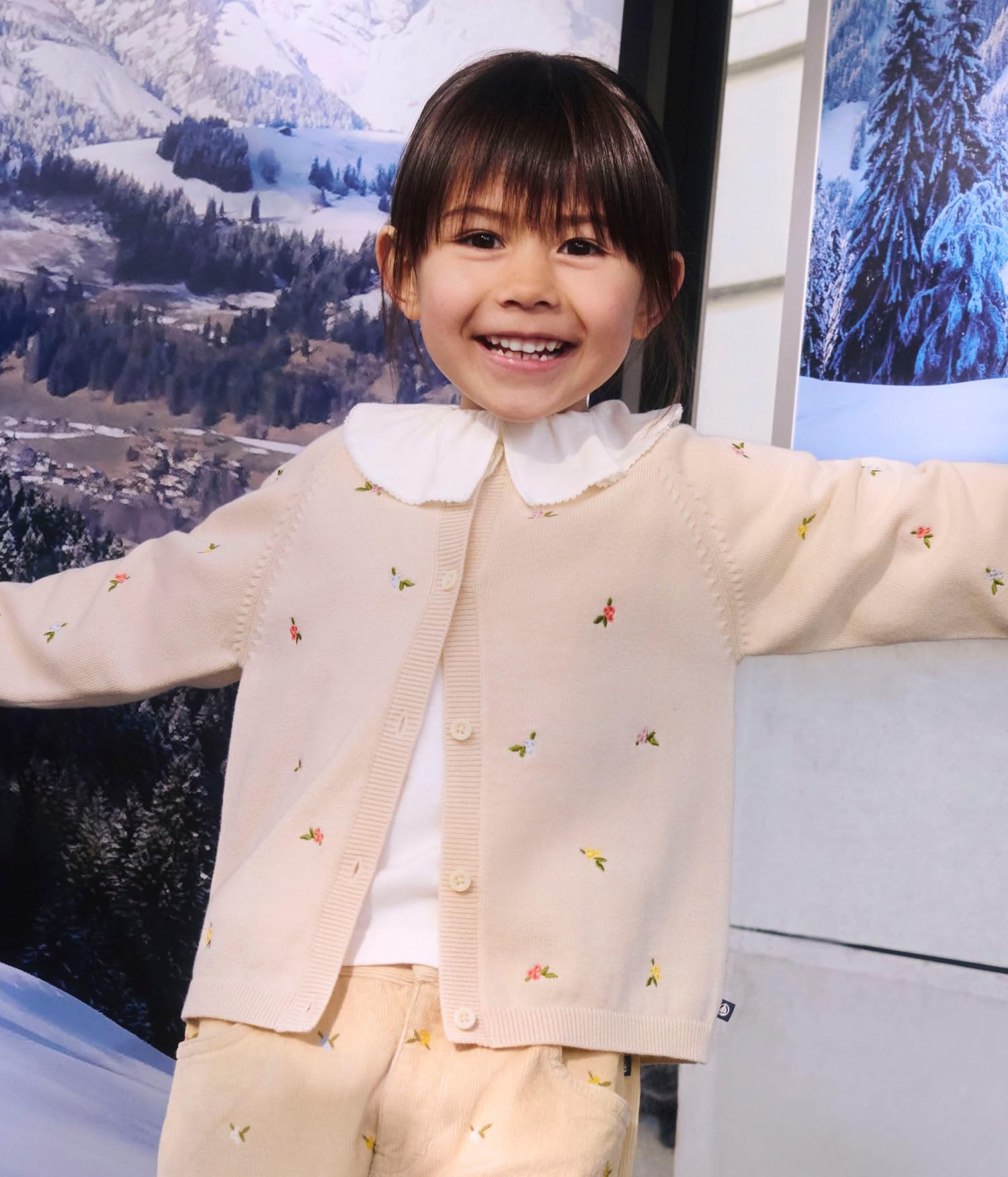 Petit Bateau Sweter dziecięcy z wełny i bawełny z haftowanymi wzorami