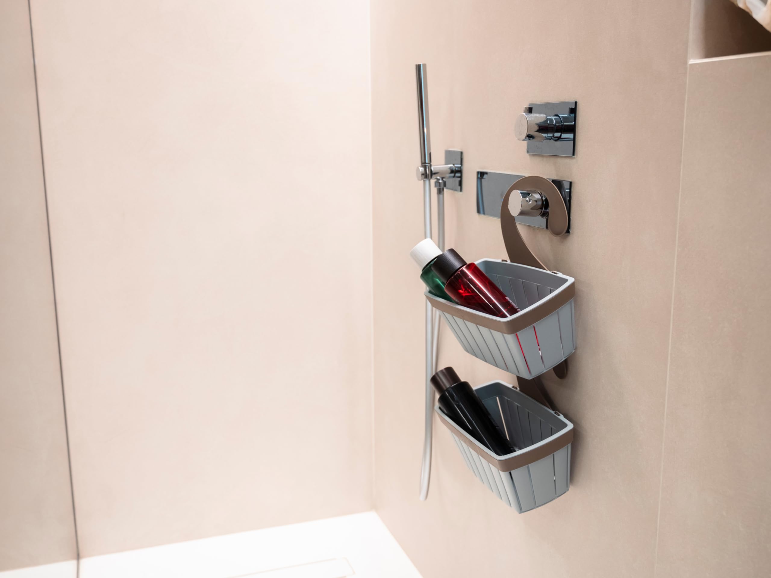 Ecoplast, Cesta con gancho universal y extraíble, se puede colgar en cualquier baño como portaobjetos de ducha, fabricada en plástico reciclado, artículo ecológico, color antracita