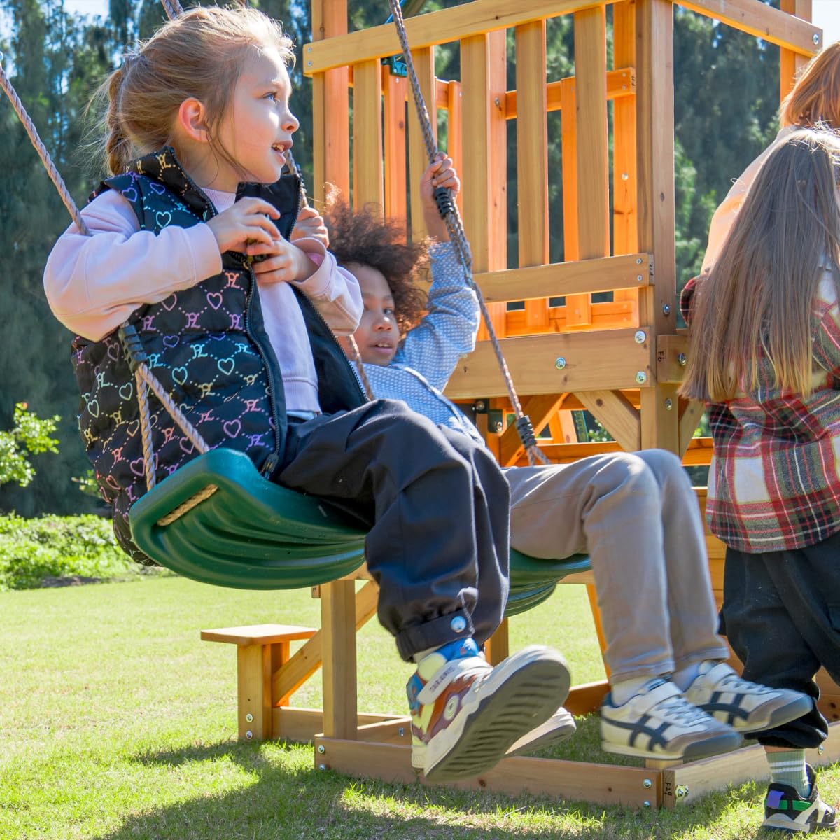 DOLPHIN PLAYGROUND T Schaukel Set mit 2 Schaukelsitzen | Klettergerüst, Tafel, Picknicktisch und Teleskop, Outdoor-Spielgerät, Zedernholz, Für Kinder ab 3 Jahren