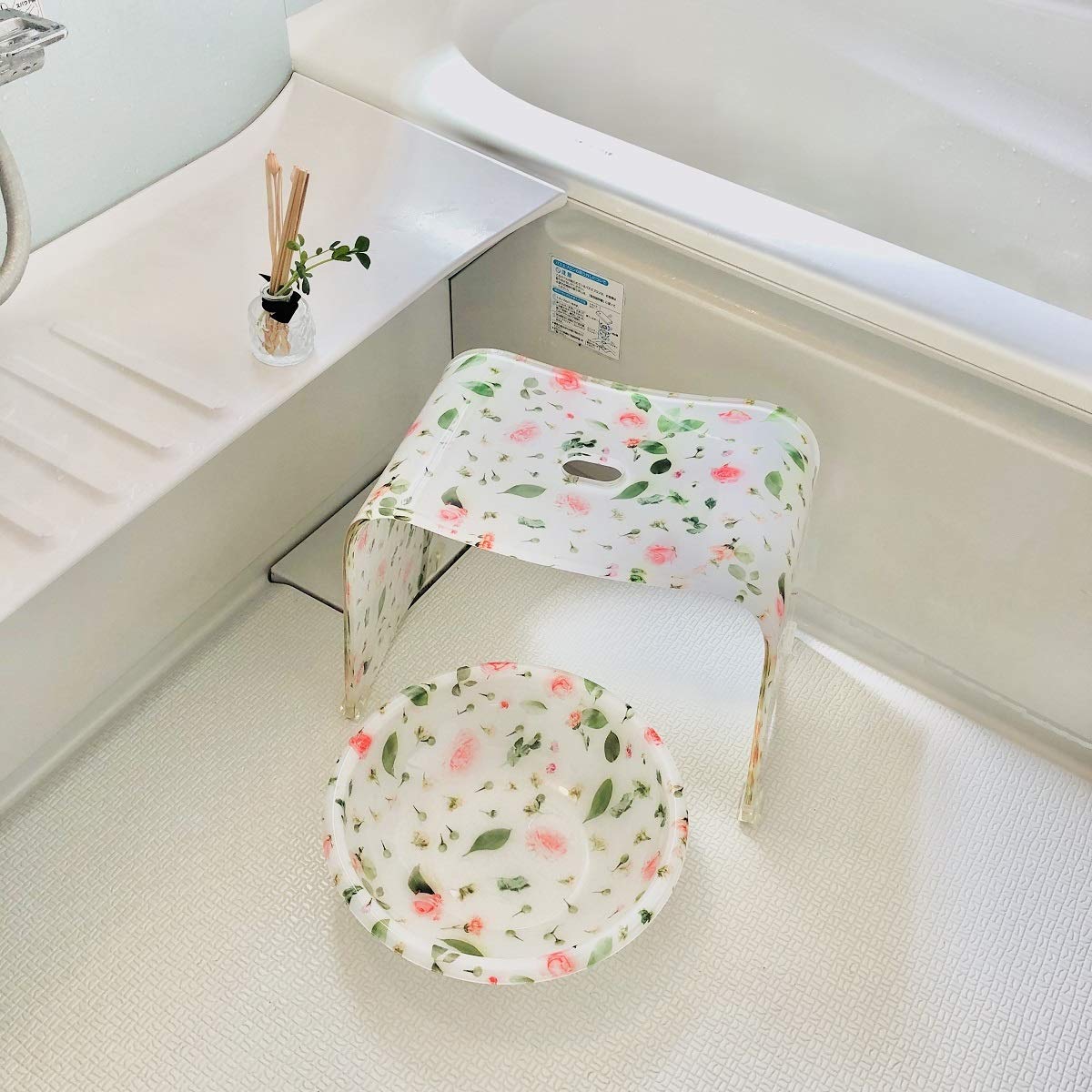 Amazon｜風呂椅子 アクリルバスチェア リーフ柄 高さ約H30cm 安全滑り