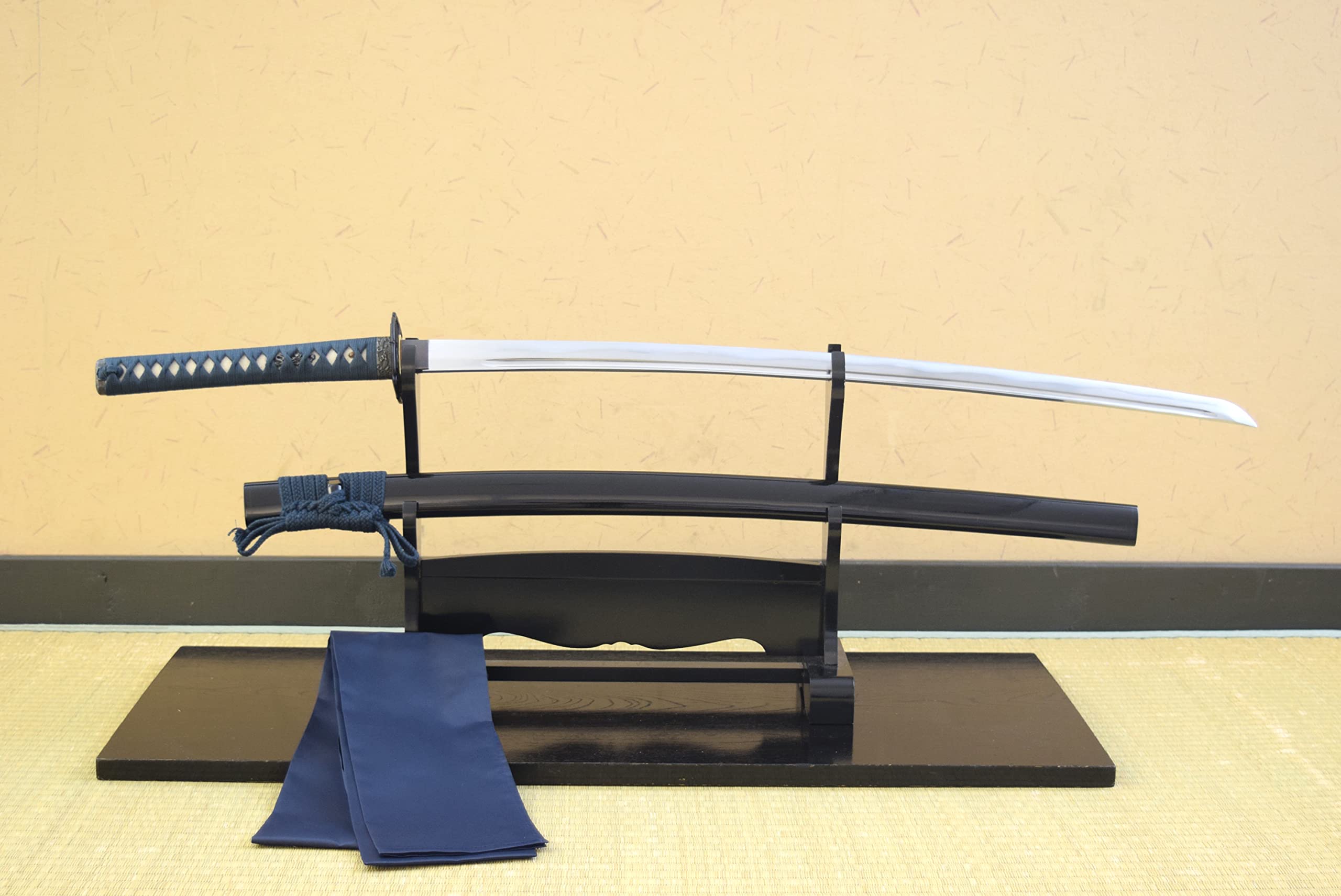 血の呪い落葉洛陽双刀 武蔵 高級 鑑賞用 武具 刀装具 日本刀　模造刀 居合刀 即納刀剣｜模造刀や居合刀、戦国武将グッズの【忍屋】